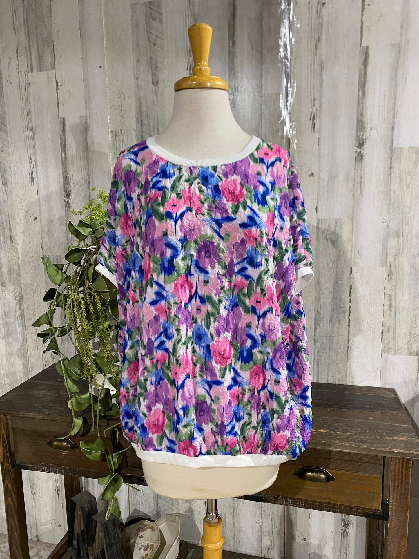 Womens Like Love Floral Top Medium