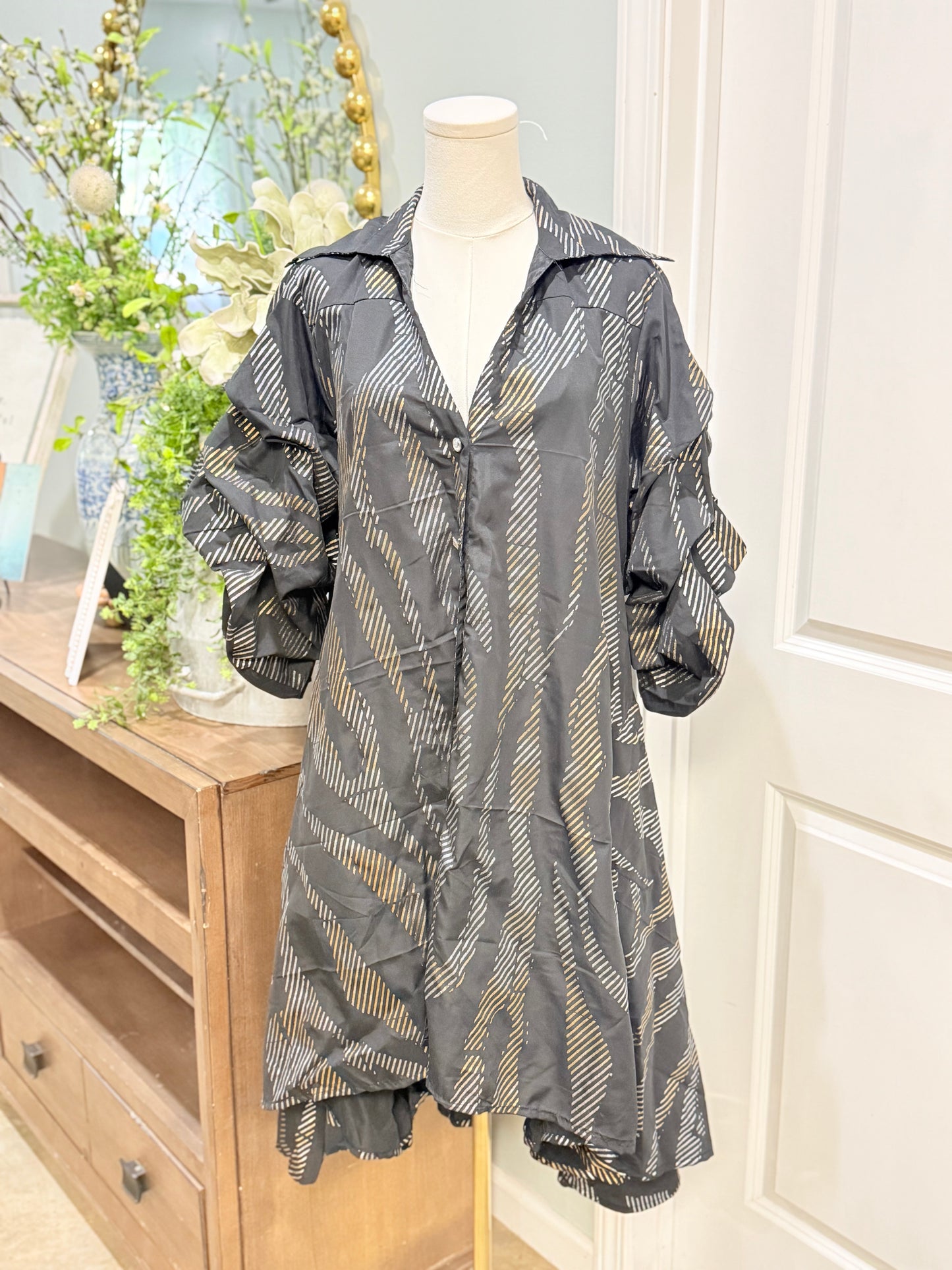 Womens Black Puffy Sleeve Dress Large EUC