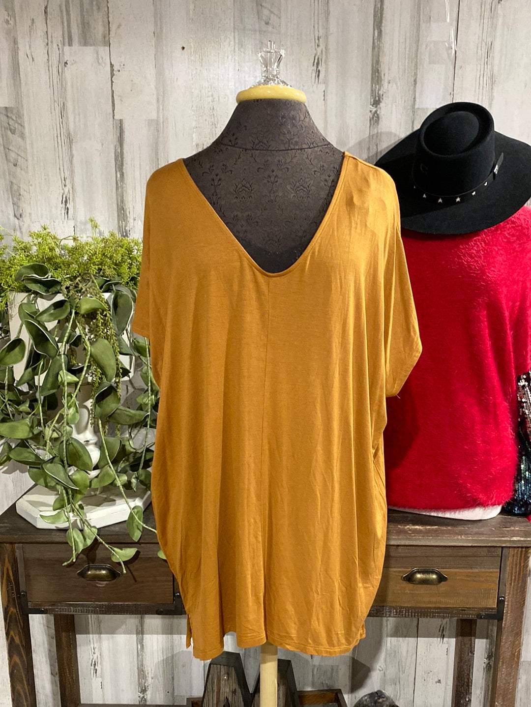 Womens Gold Impressions Top Large