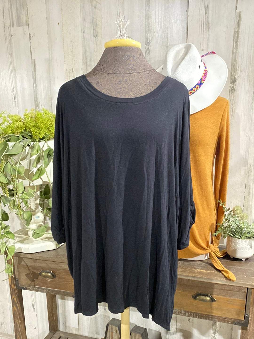 Womens Rolled Sleeve Oversized Top 3x