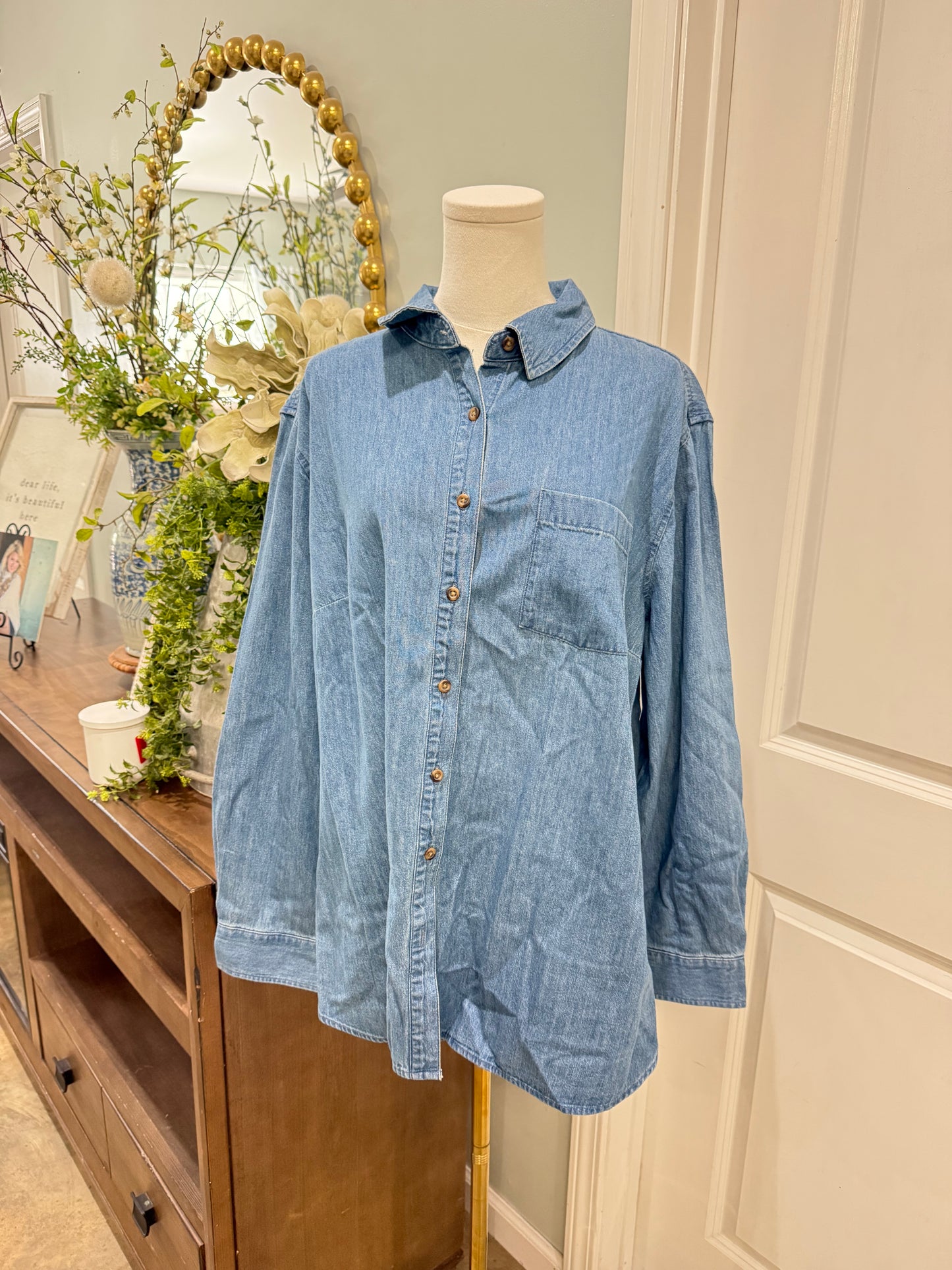Womens Ava & Viv Denim Button Down 2X EUC
