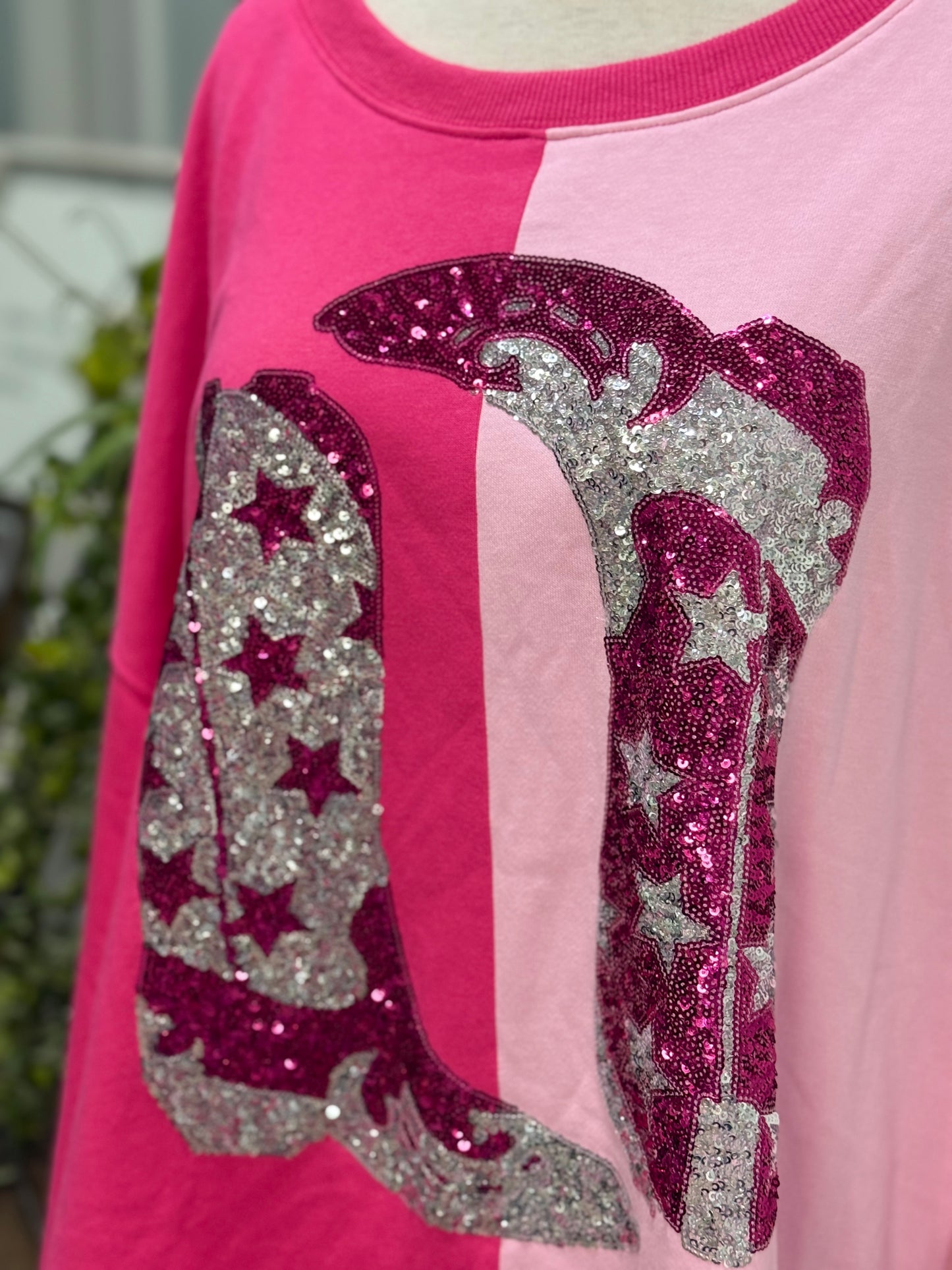 Womens Fantastic Fawn Sequin Boots Blouse Size Large NWT