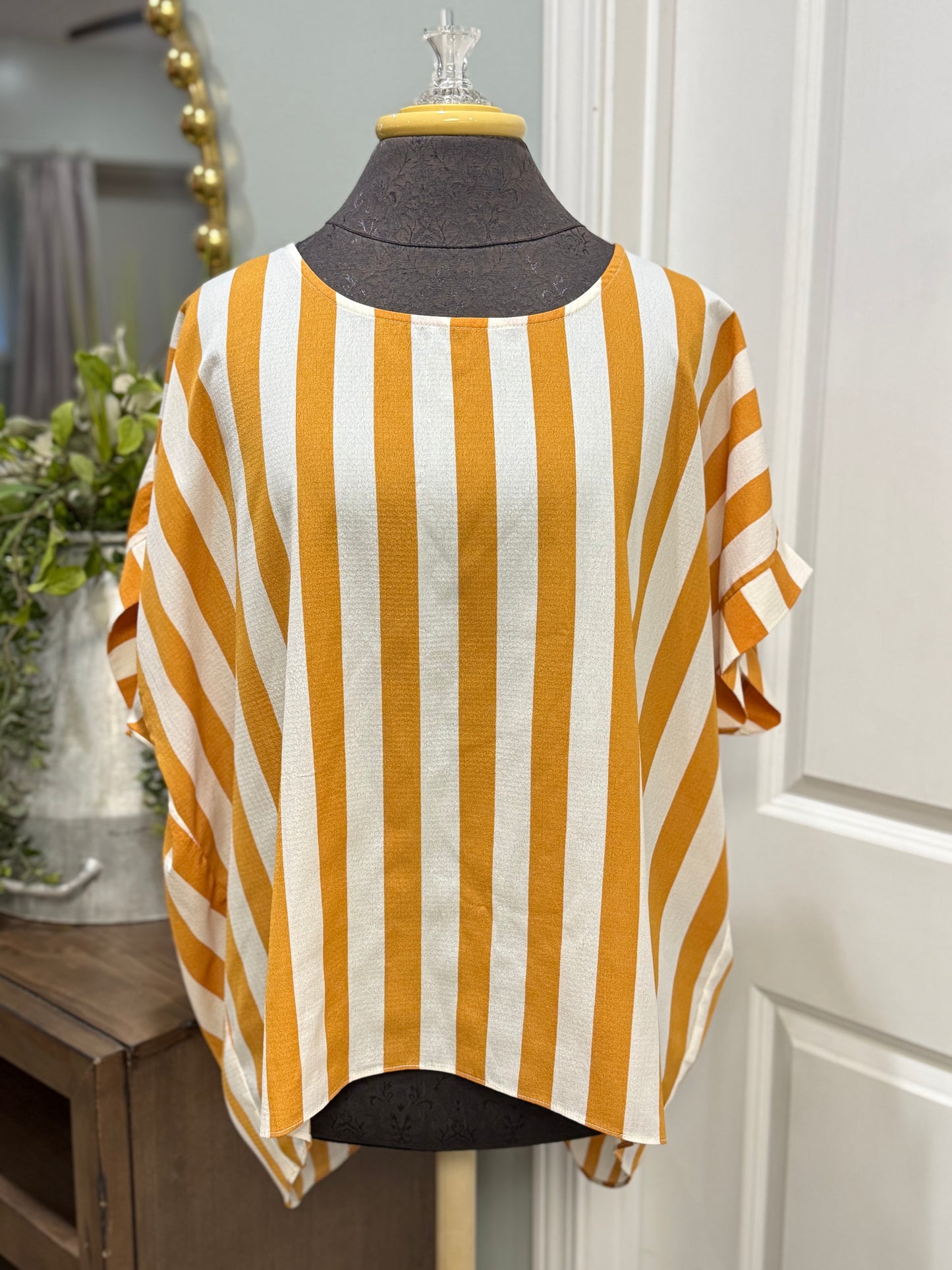 Womens Umgee Blouse Small EUC
