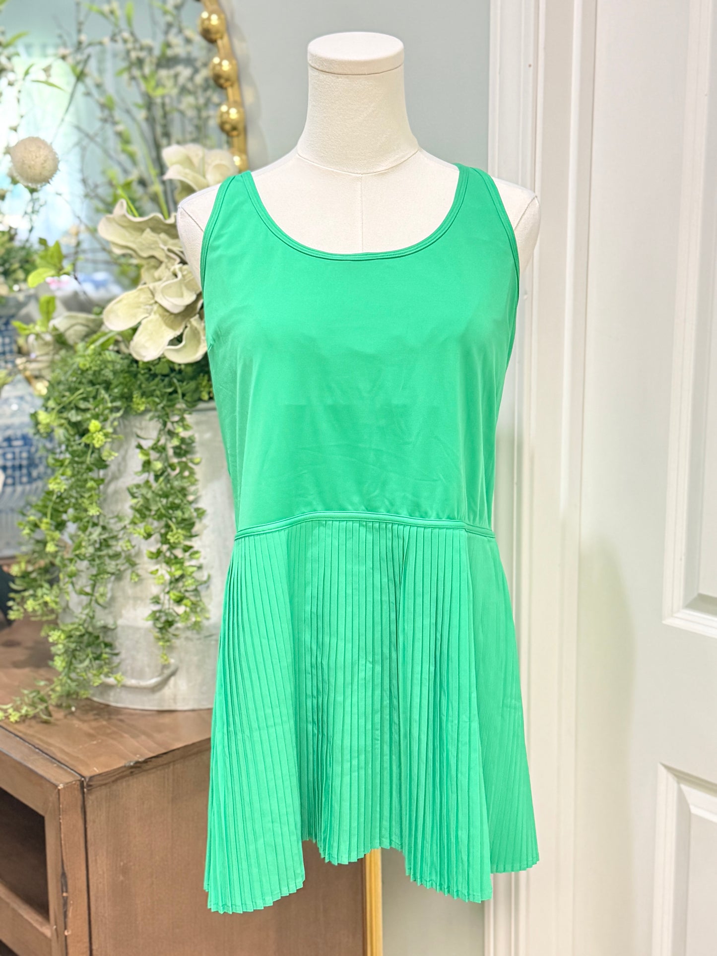 Womens Crane Green Athletic Dress Large EUC
