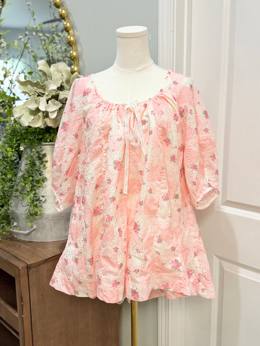 Womens Peach Love Eyelet Romper Small EUC