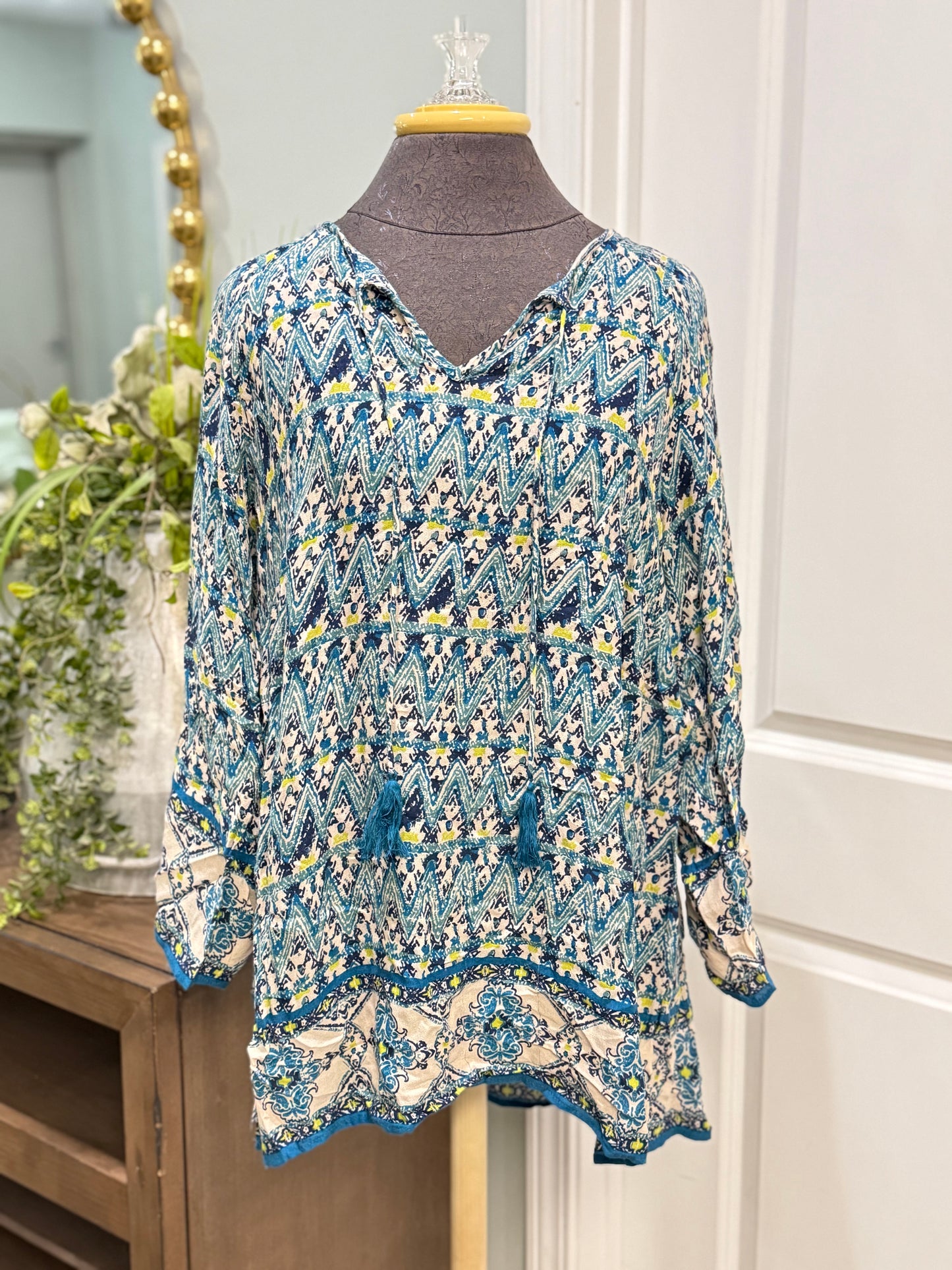 Womens Lucy & Laurel Blouse 1X EUC