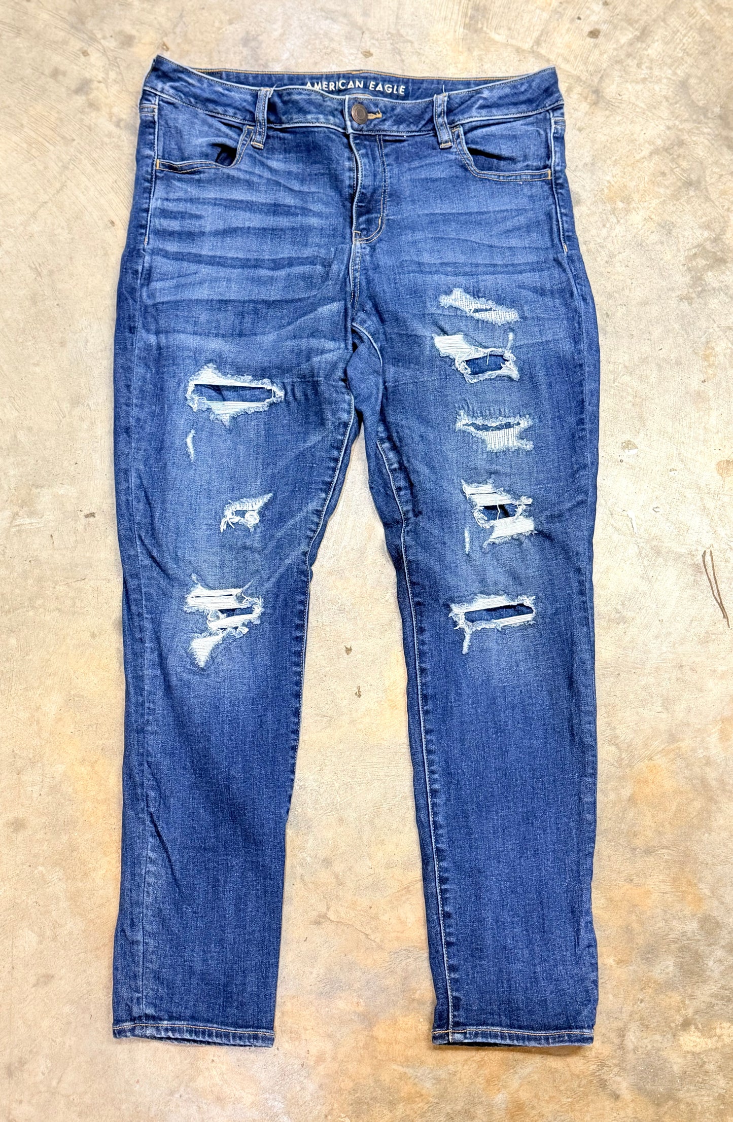 Womens American Eagle Jeans Size 16 EUC