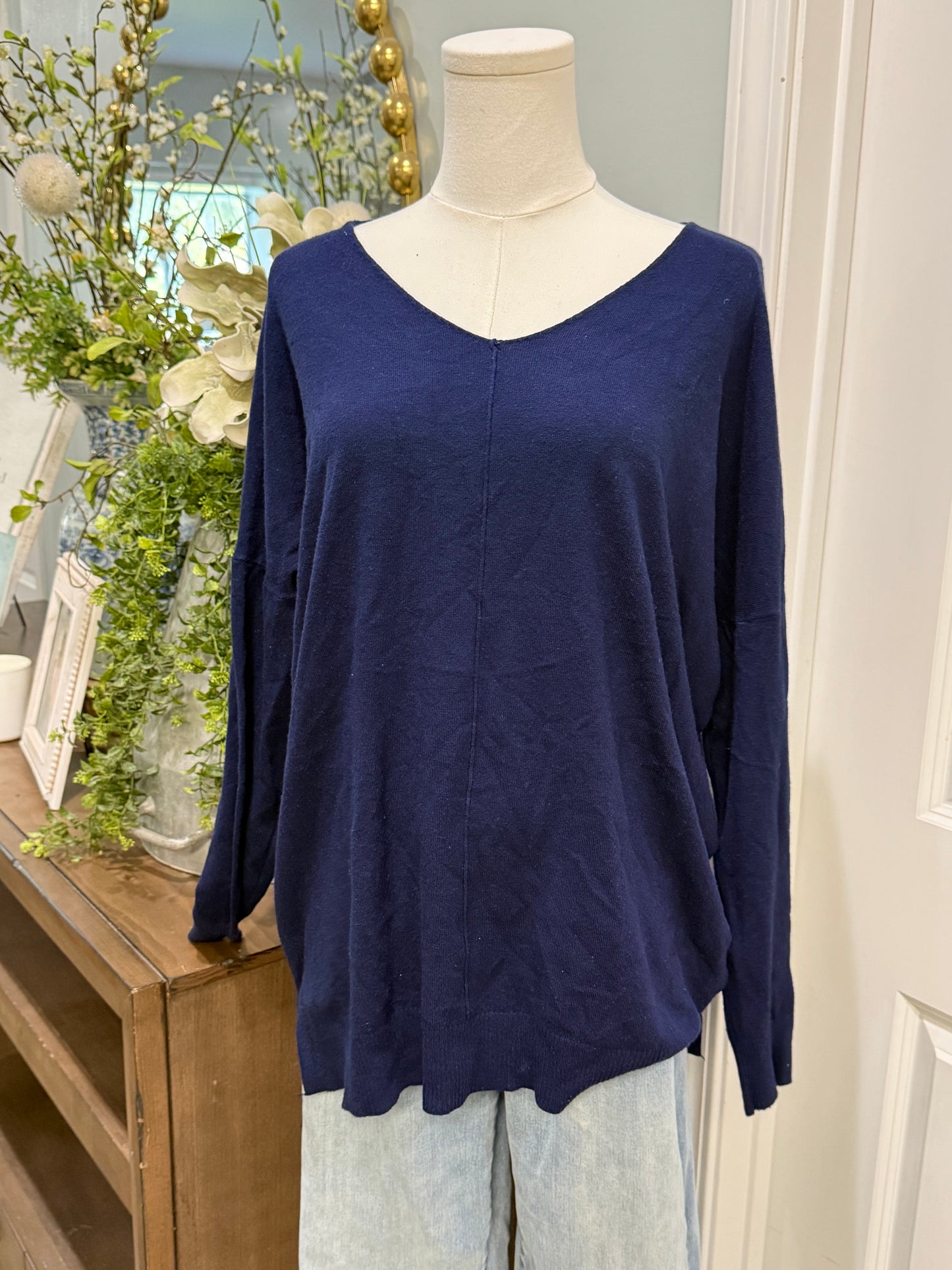 Womens Dreamers Navy Sweater M/L EUC
