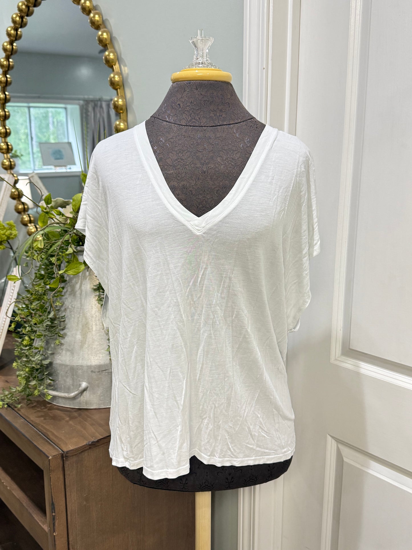 Womens Zara White Tshirt Large EUC