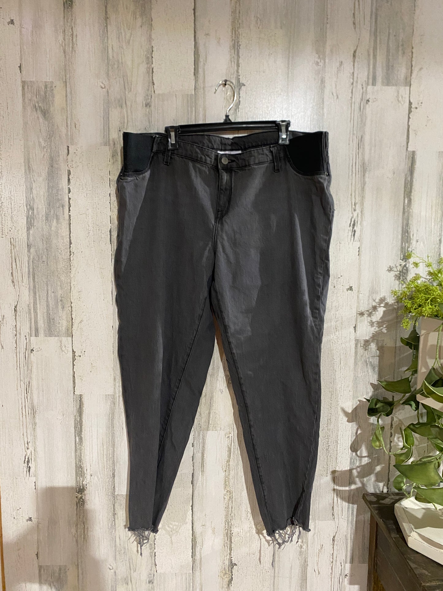 Womens Isabell Maternity Jeans Sz 16
