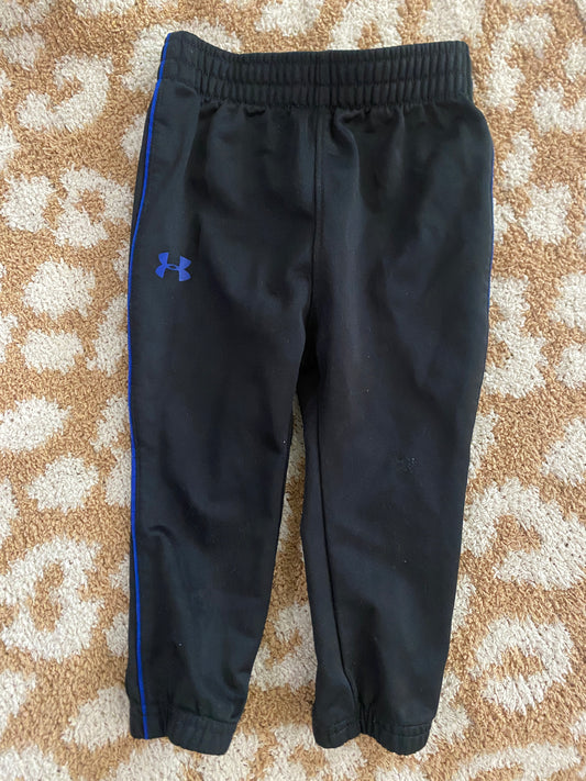 Boys Under Armour Joggers Size 10M