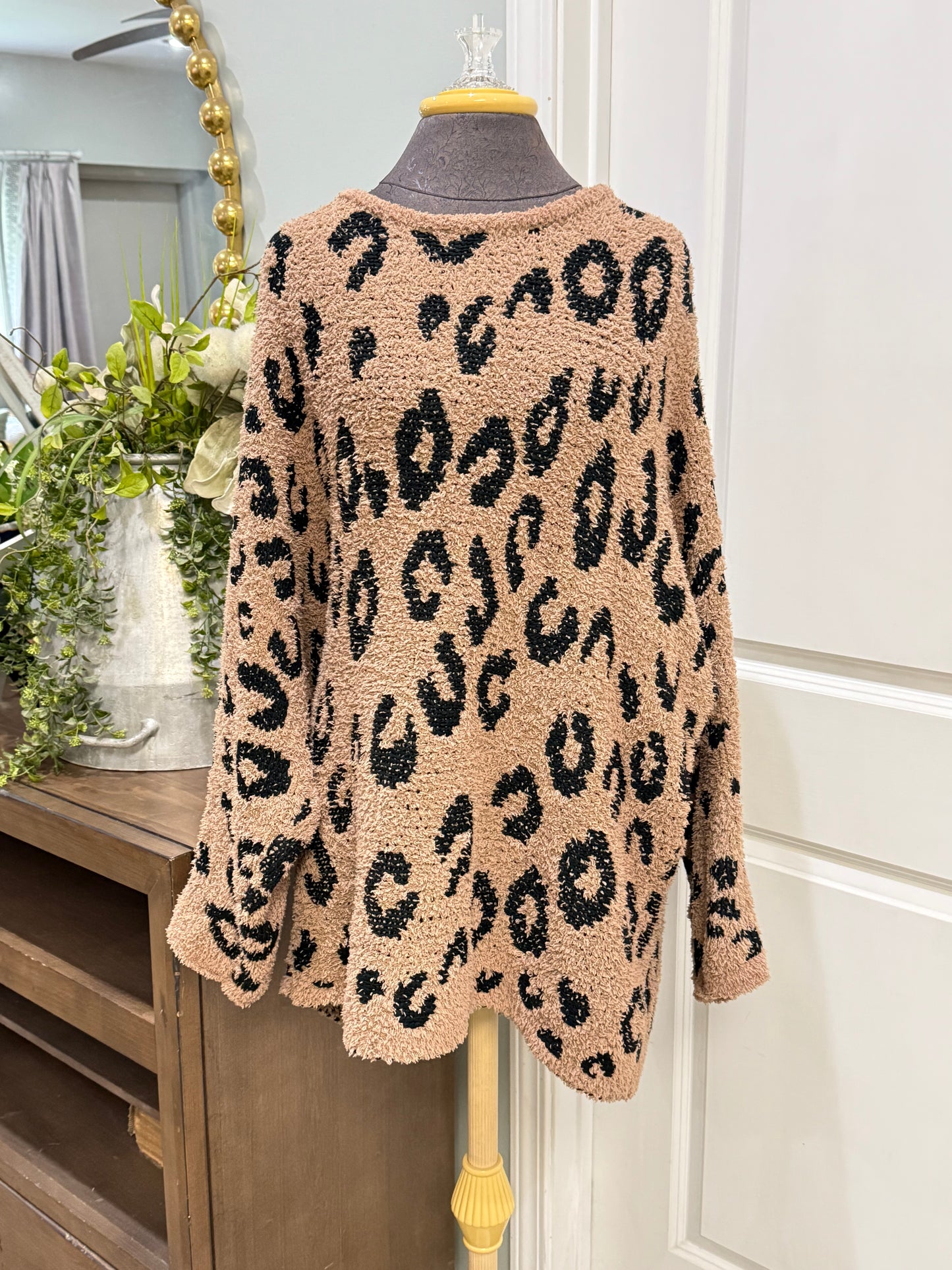 Womens Gigio Leopard Sweater XL EUC