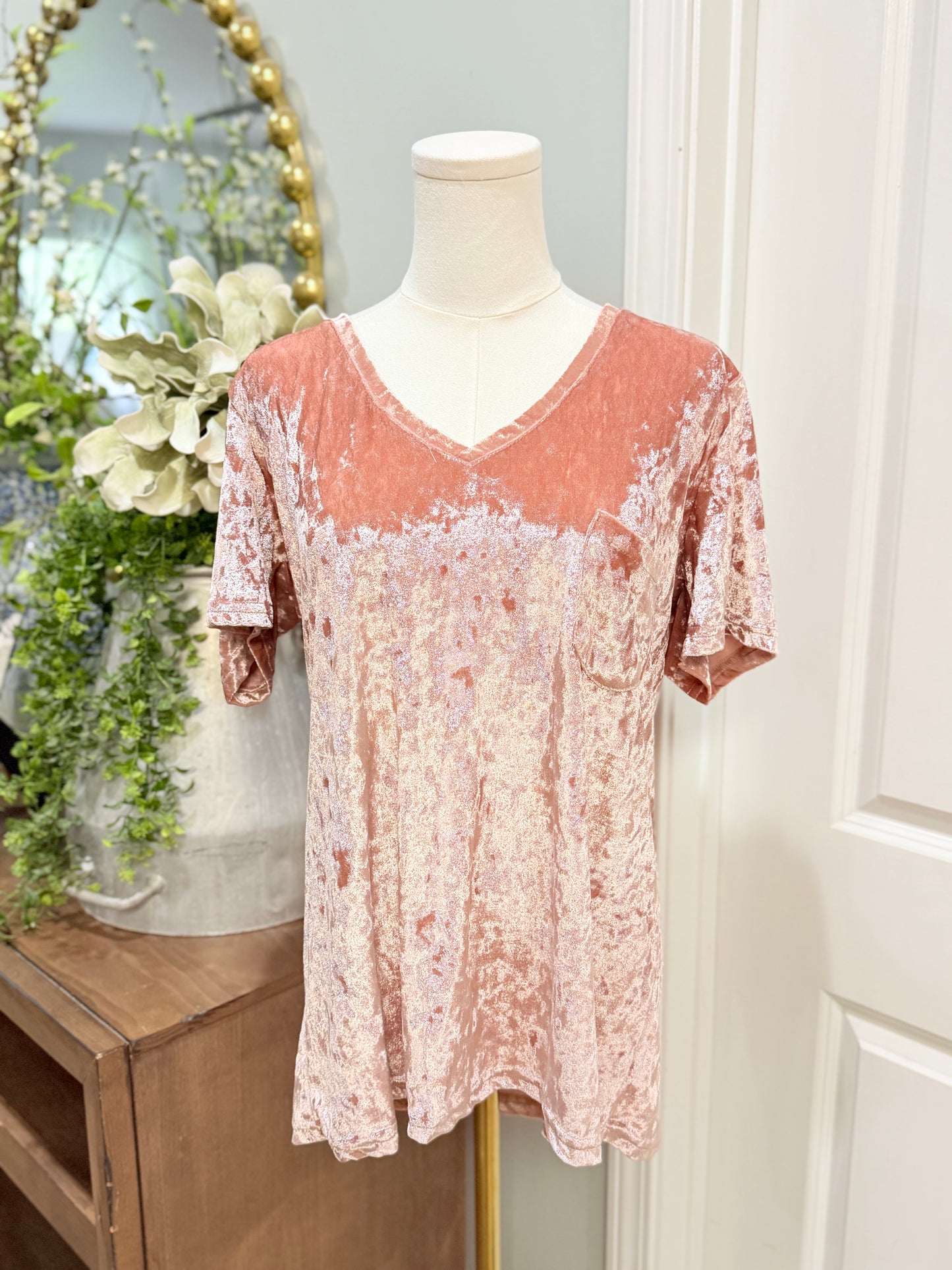 Womens Pink Velvet POL Blouse Large EUC