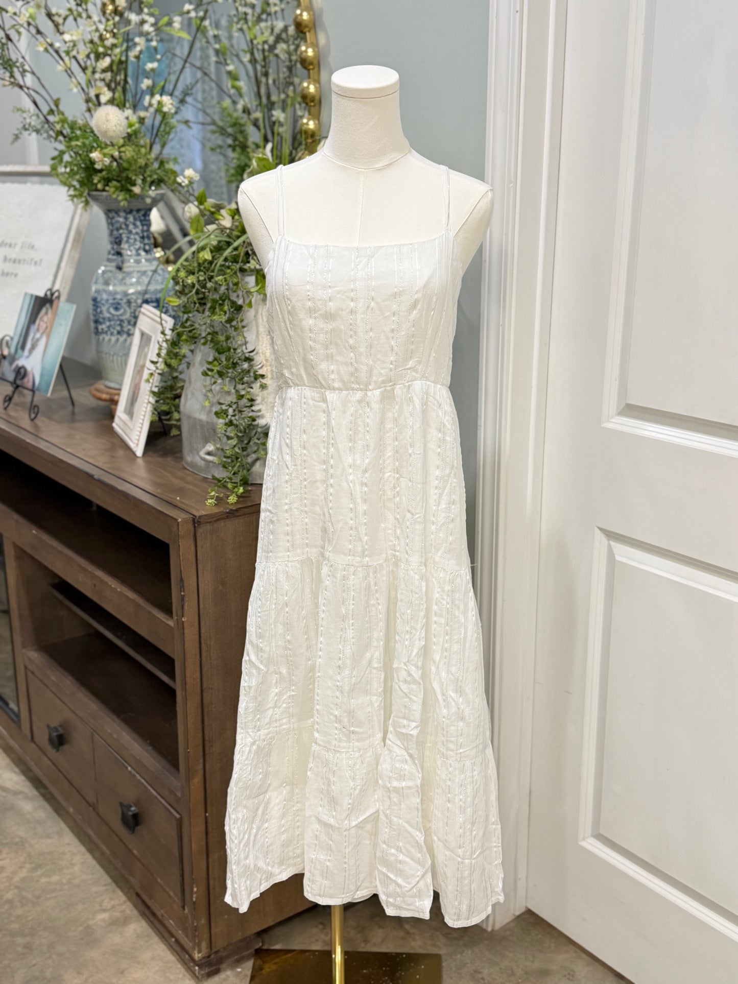 Womens White Midi Dress Medium EUC