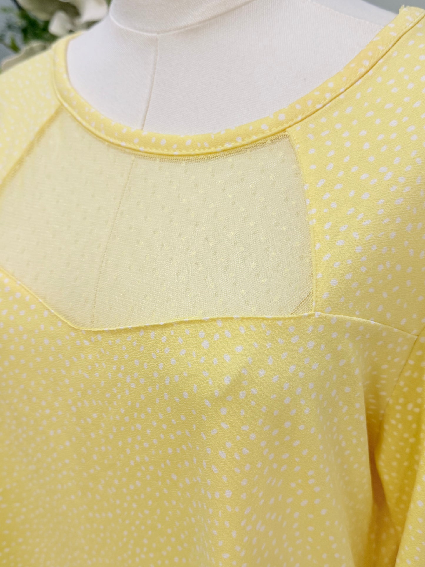Womens Luxology Yellow Polka Dot Blouse Large EUC