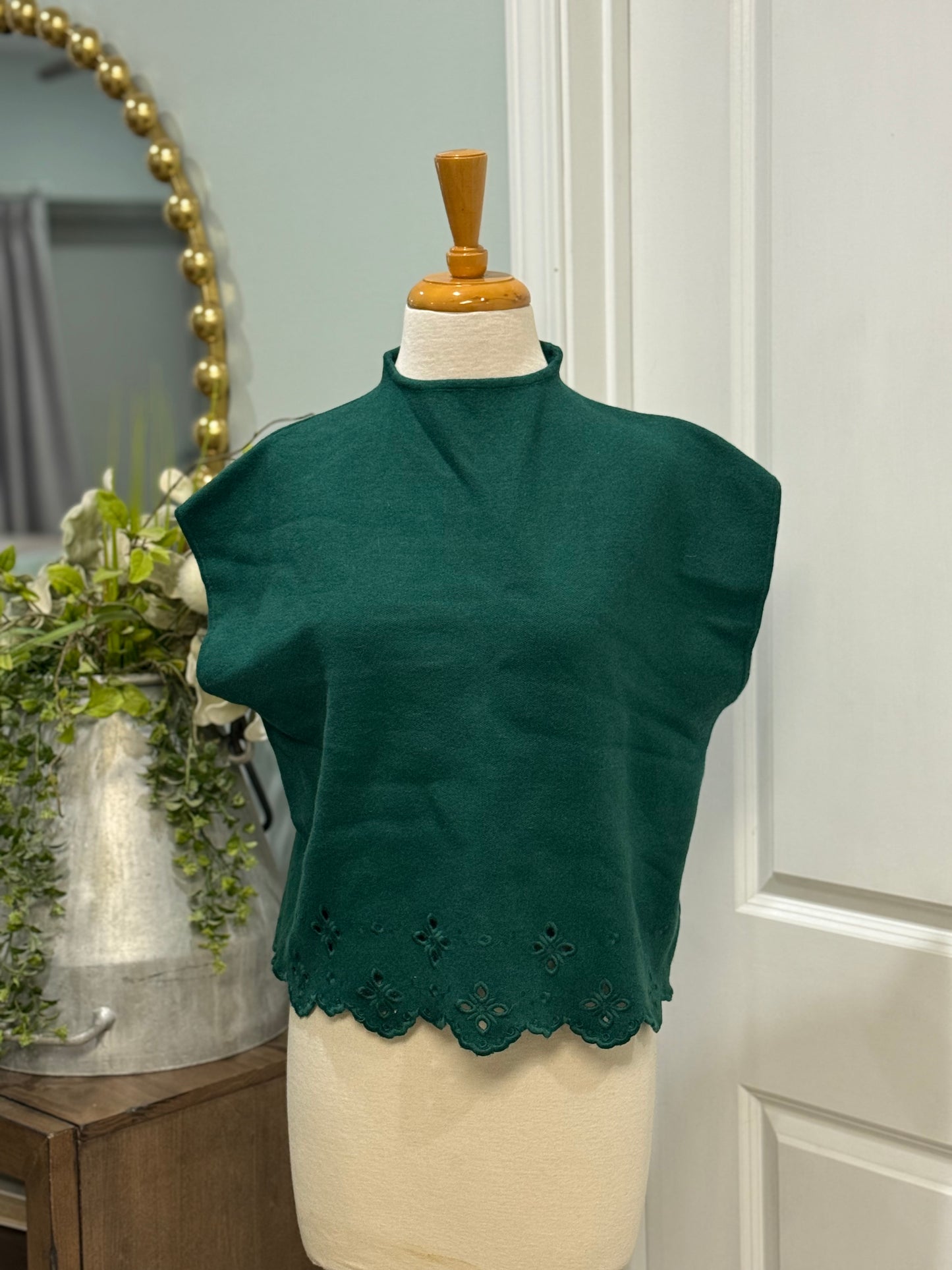 Womens Eyelet Sweater Tank Large NWT