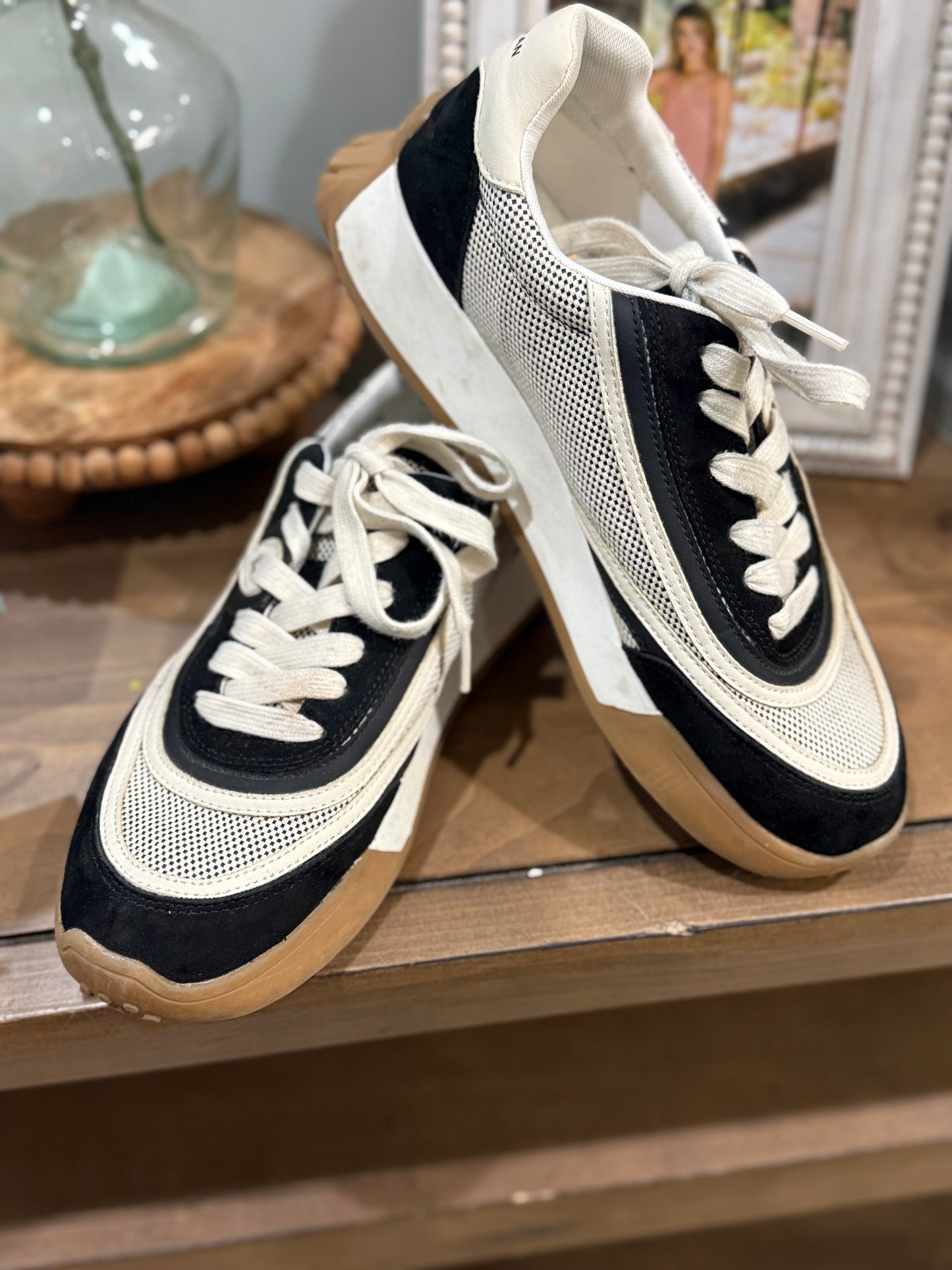 Womens Sam Edelman Sneakers Size 10 NEW