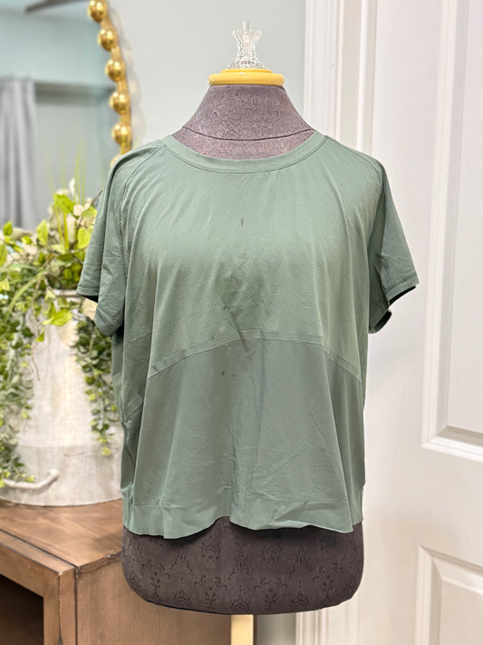 Womens Lululemon Tshirt Size 10