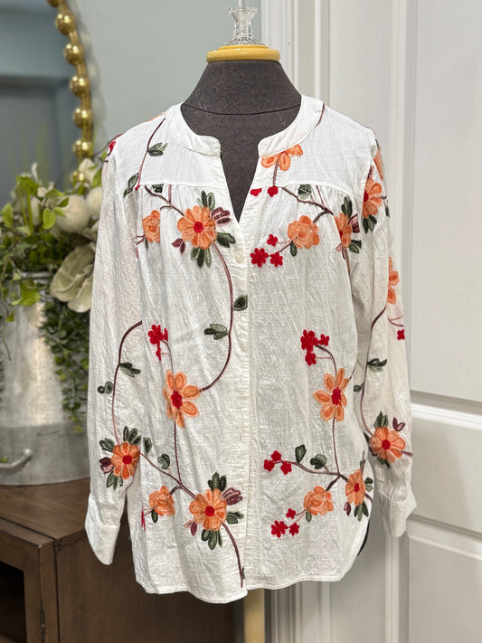 Womens White Embroidered Blouse Size Medium EUC