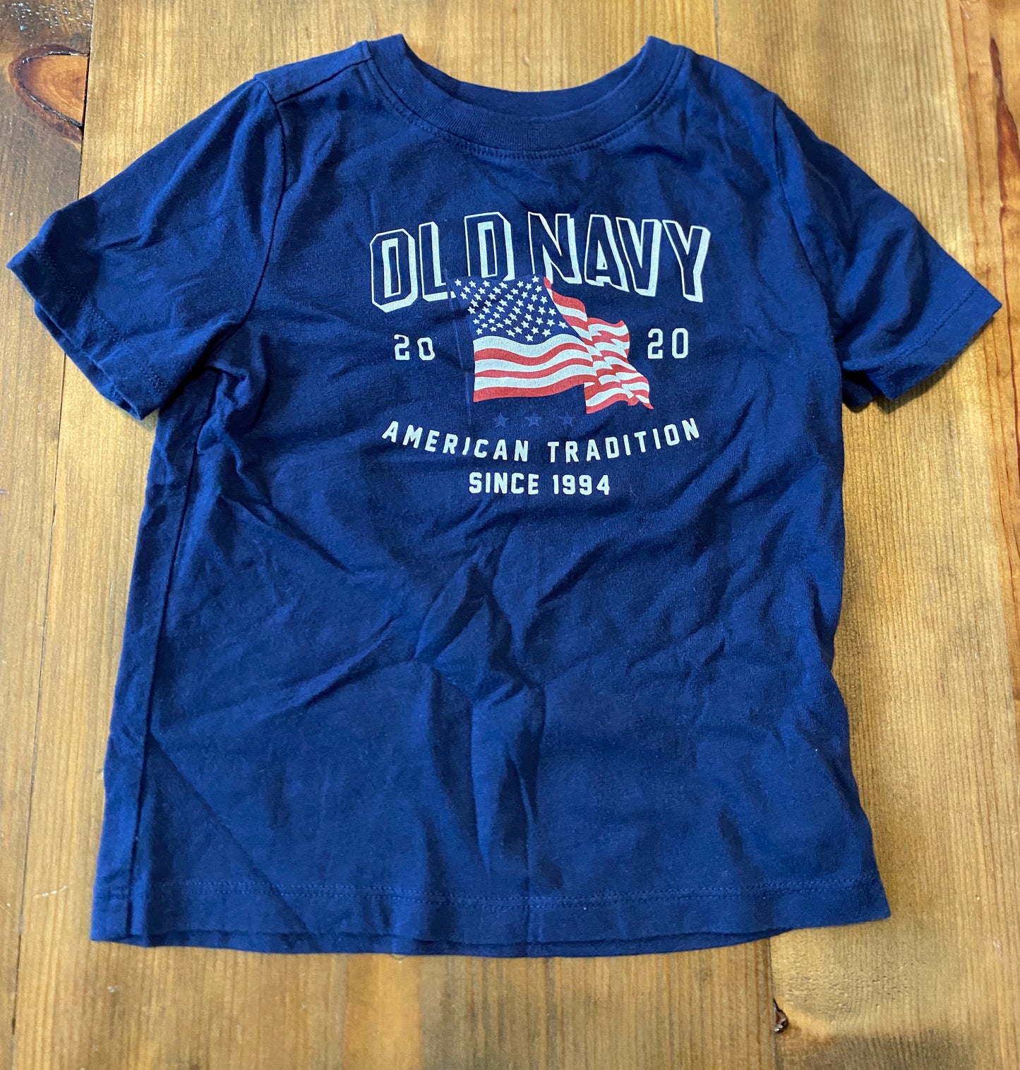 Boys Old Navy Tshirt Sz 3
