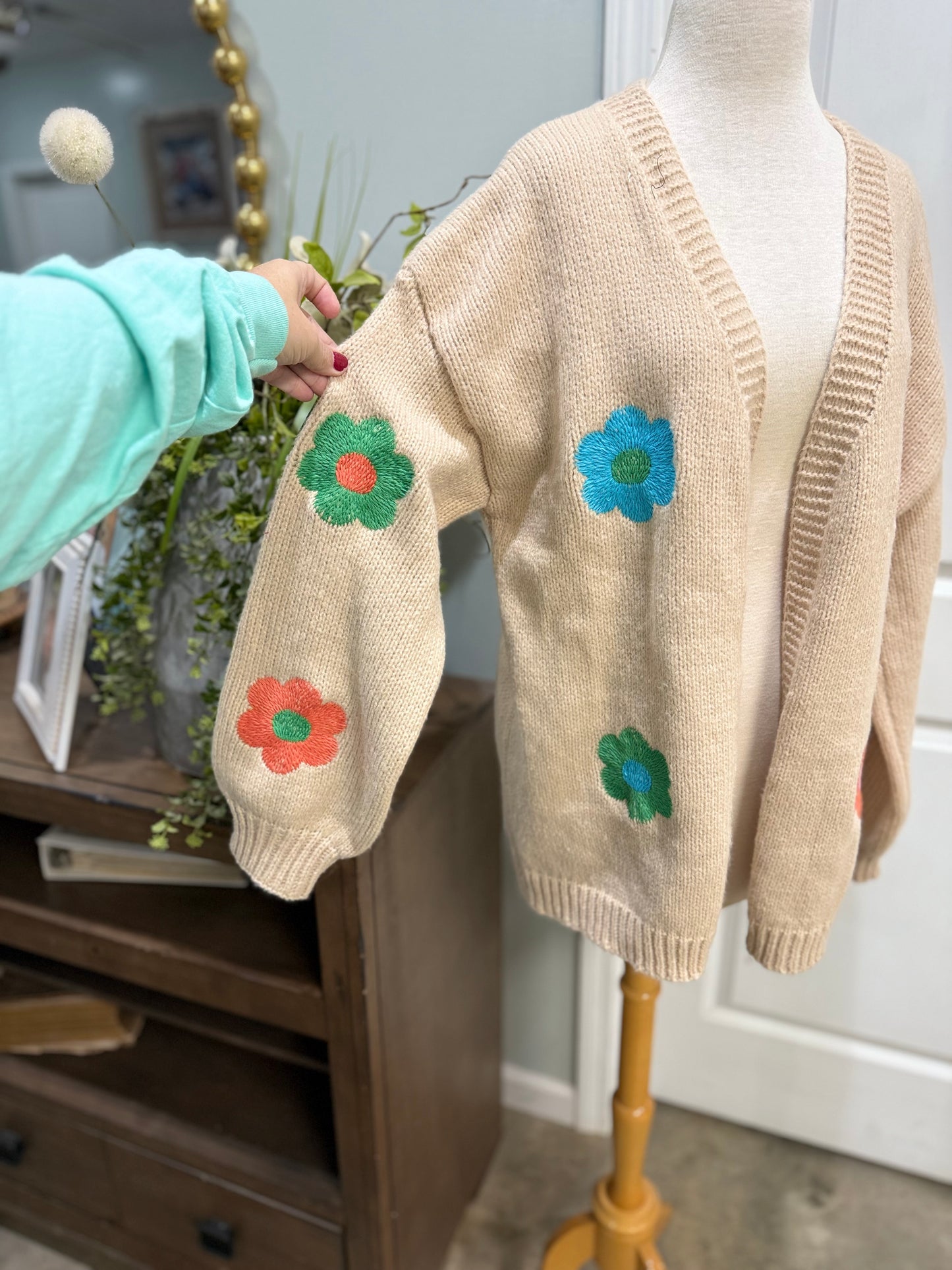 Womens Bibi Daisy Cardigan Size XL NWT