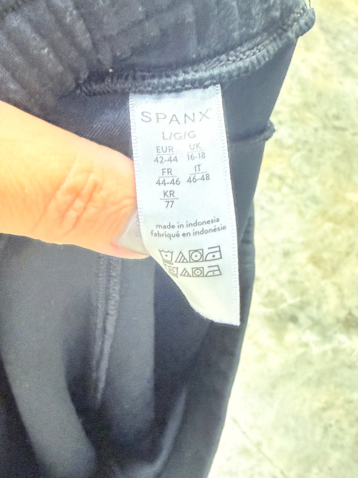 Womens Black Spanx Sweat Pants Large EUC