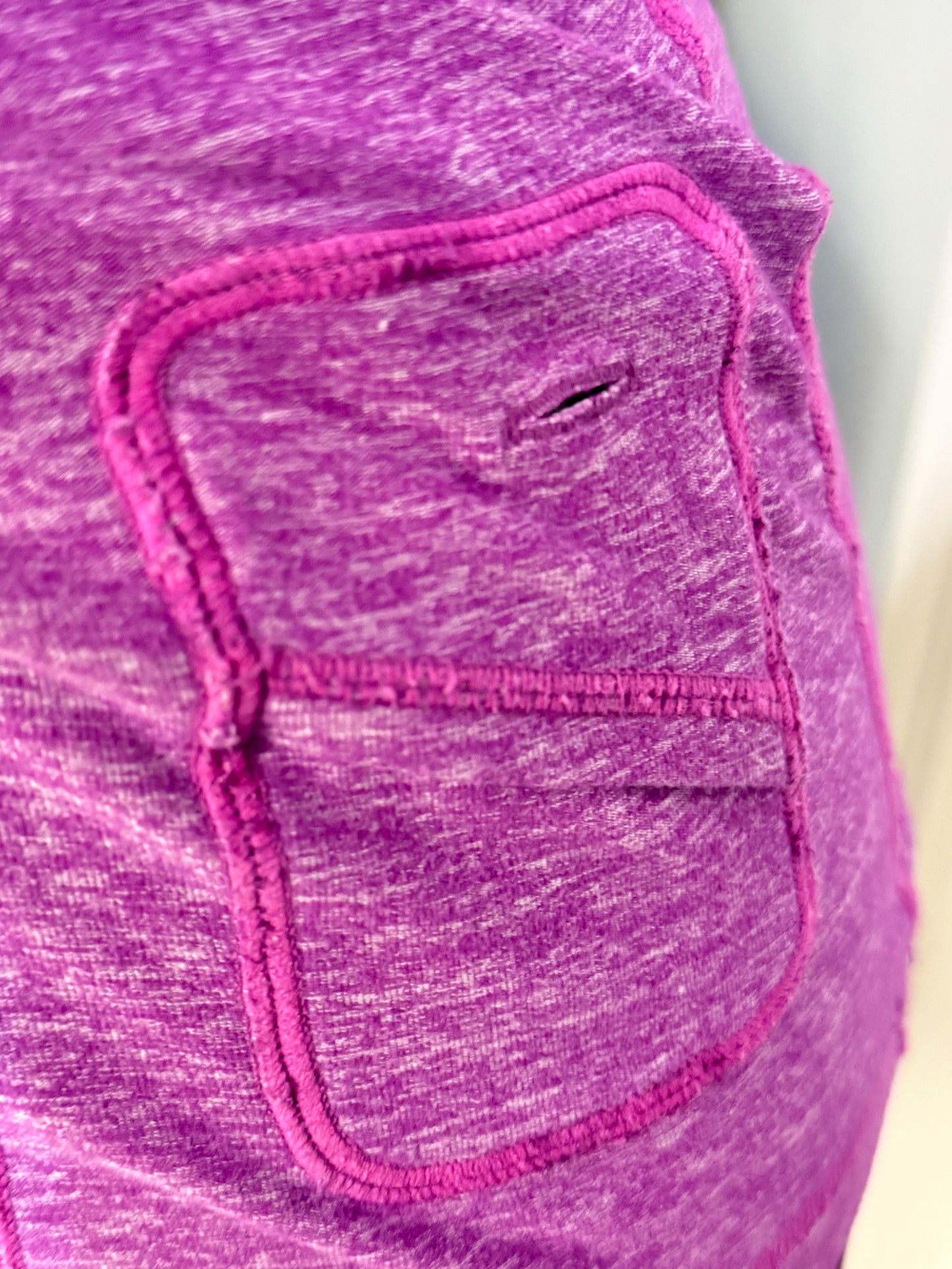 Womens Lululemon Purple Long Sleeve Size 8 EUC