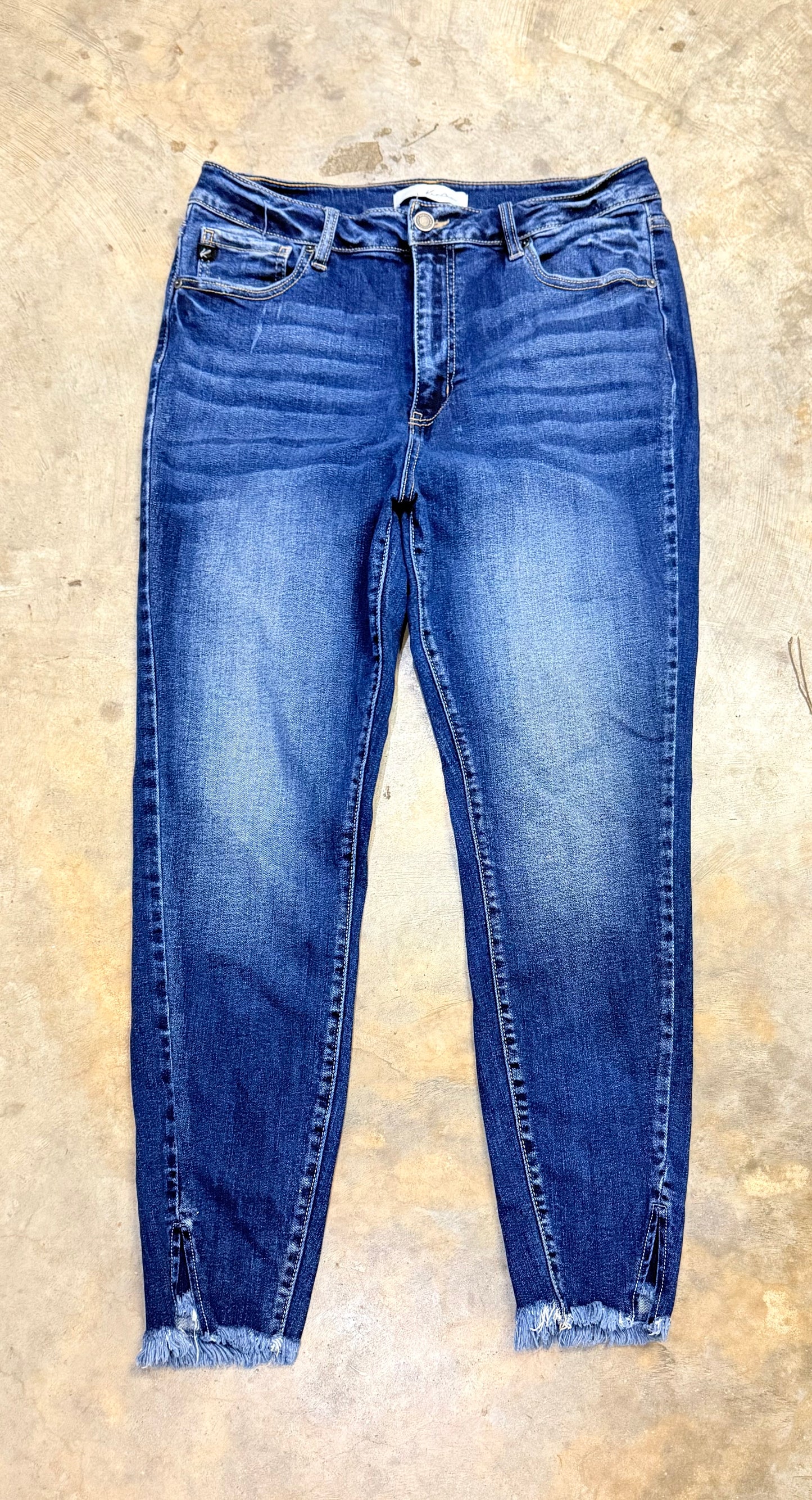 Womens Kancan Skinny Jeans Size 15/32 EUC