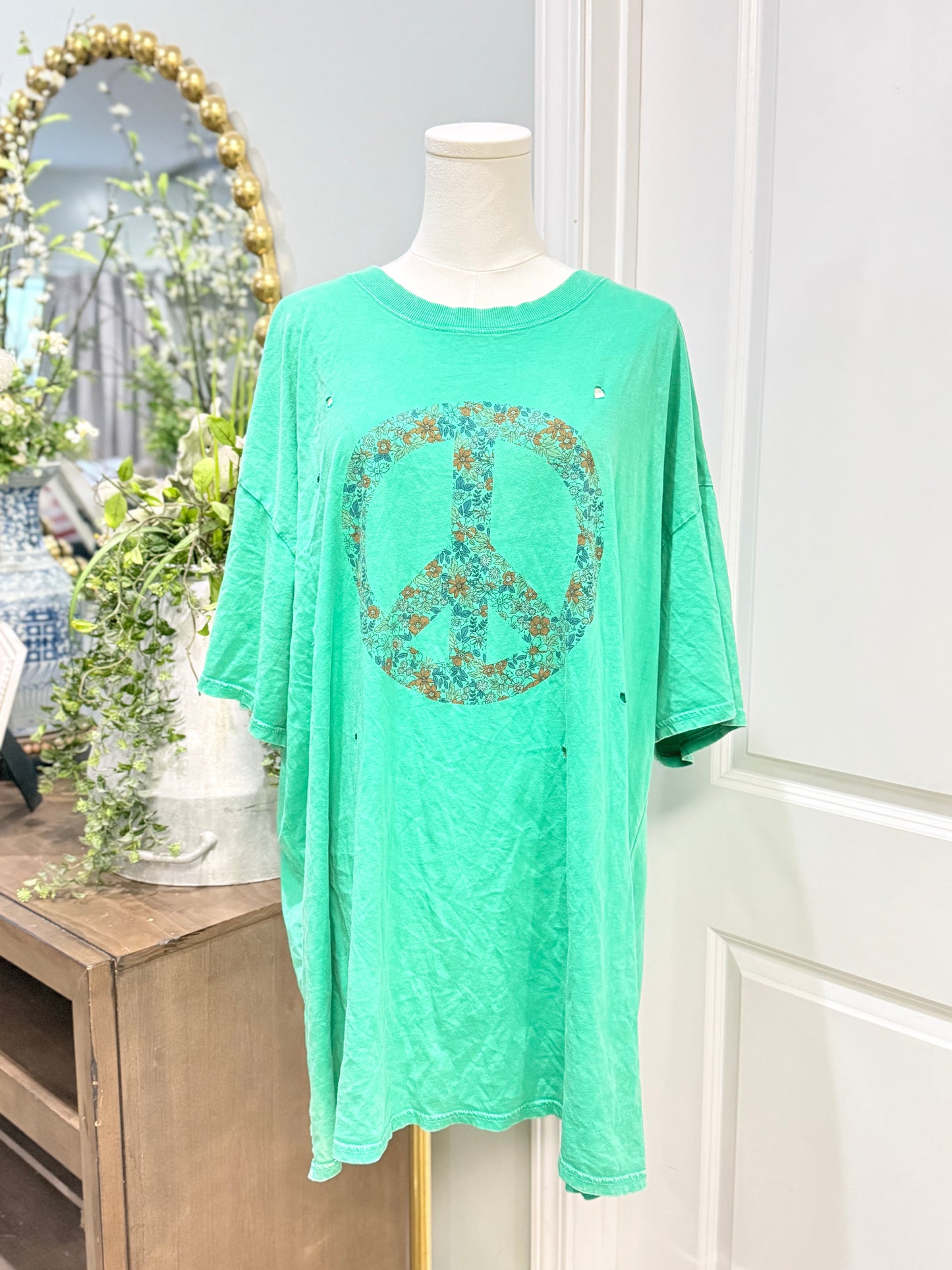 Womens Easel Peace Burnout Tee Size Large EUC