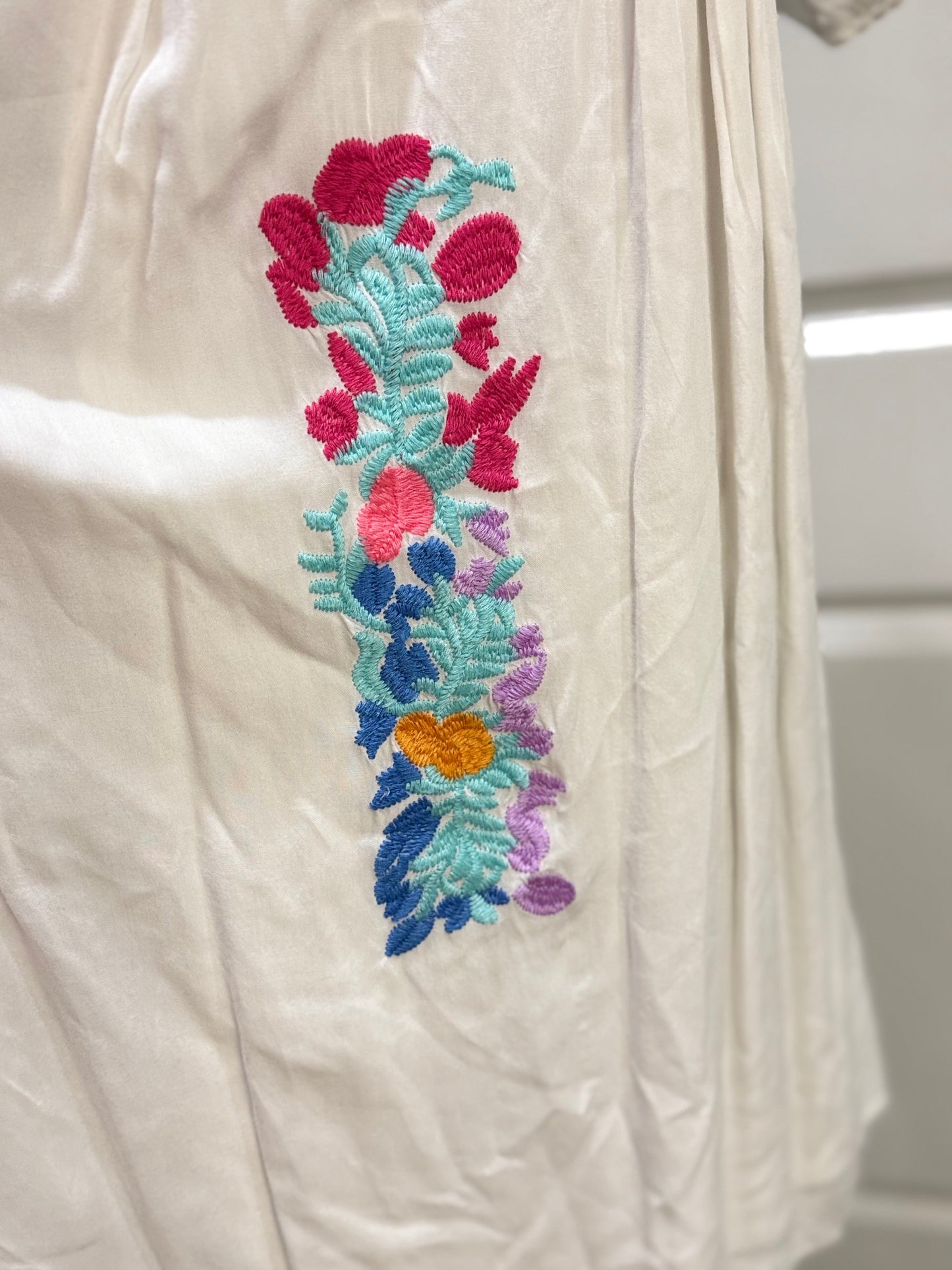 Womens Buddy Love White Embroidered Dress Medium