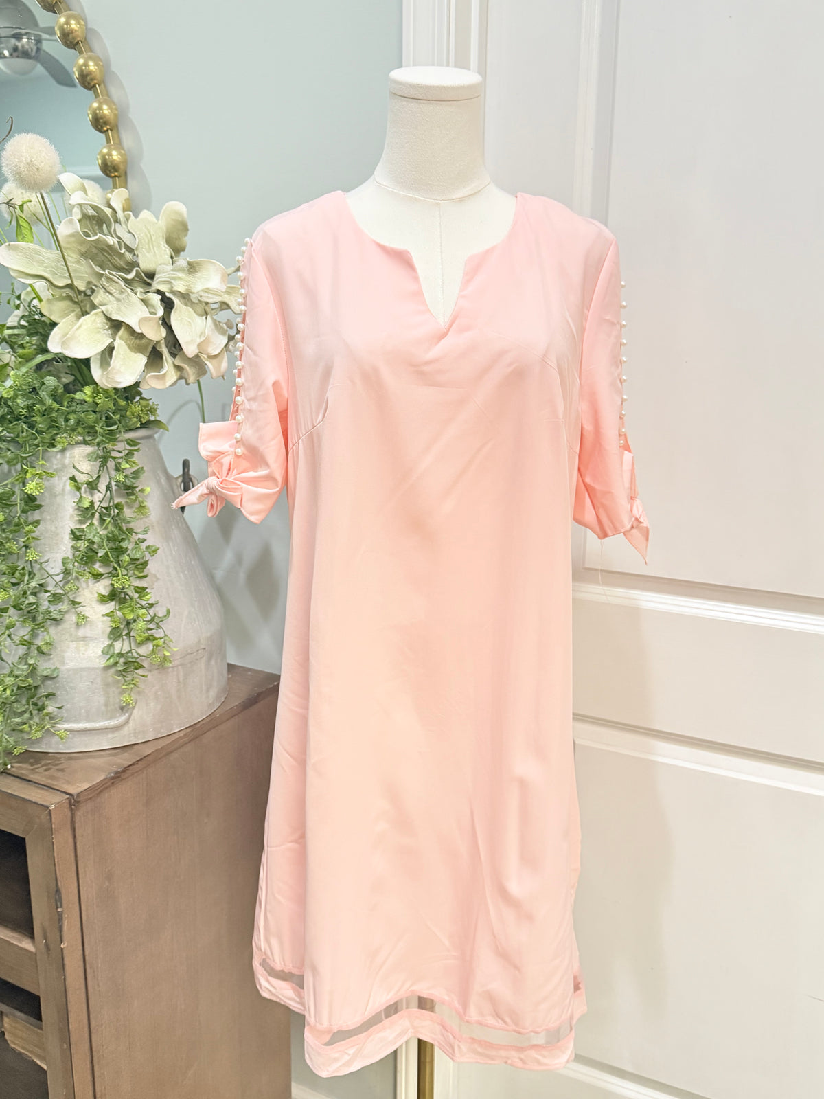 Womens Pearl Sleeve Pink Dress Large EUC