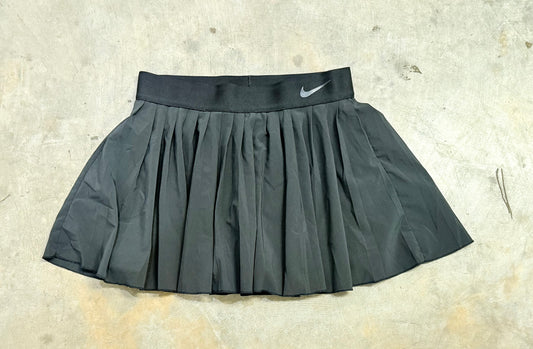 Womens Black Nike Skirt Small EUC