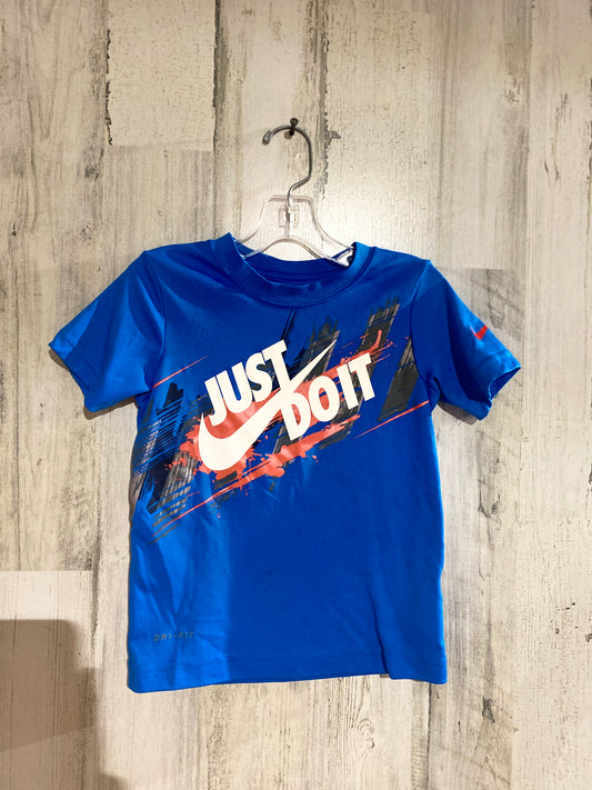 Boys Nike Tee Sz 4T