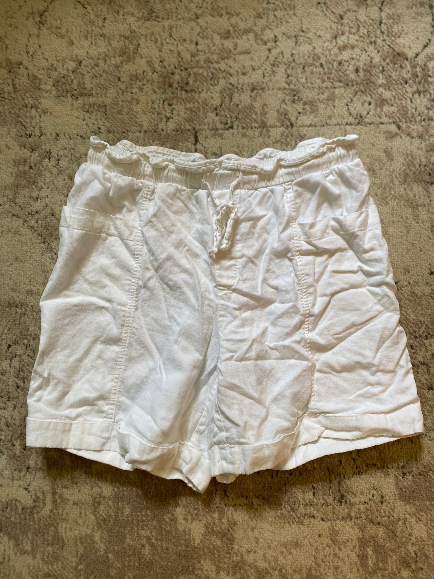 Womens White LInen Shorts Medium