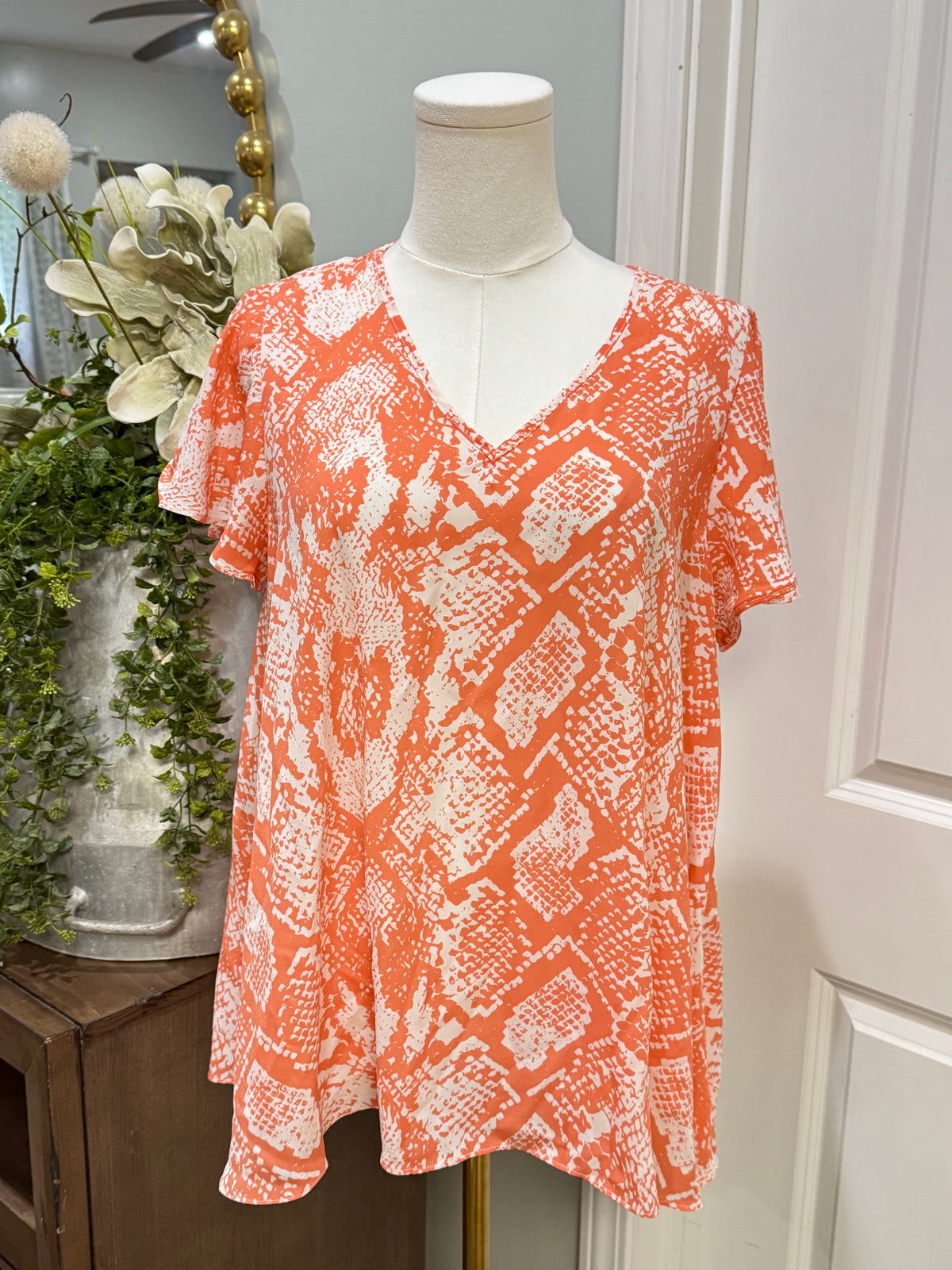 Womens Buddy Love Flutter Sleeve Blouse Small EUC