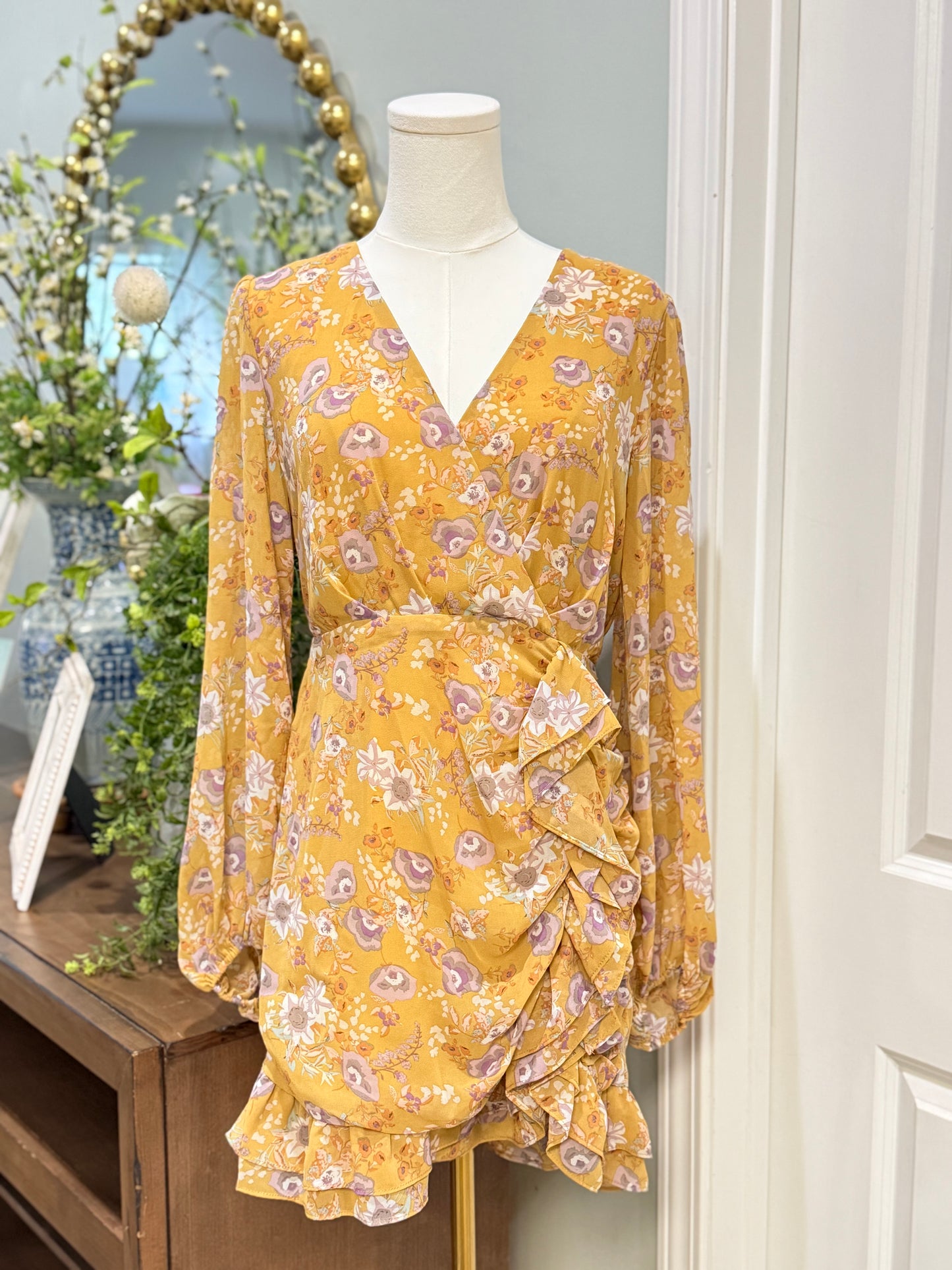Womens Loveriche Floral Dress Small NWT