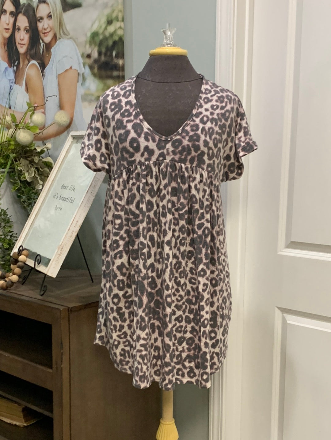 Womens Acting Pro Leopard Dress Size Small