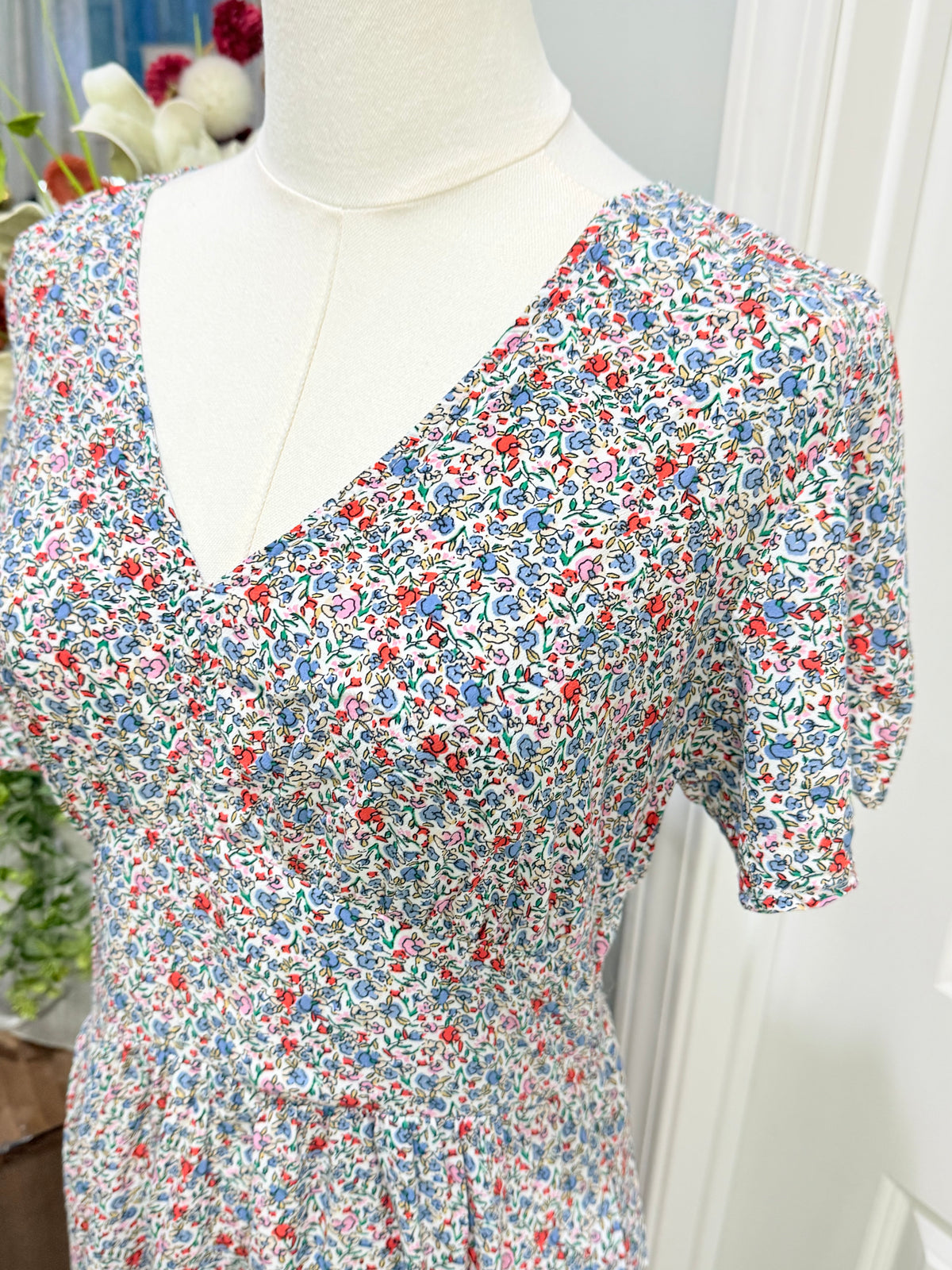 Womens Loft Floral Midi Dress Size 4 EUC