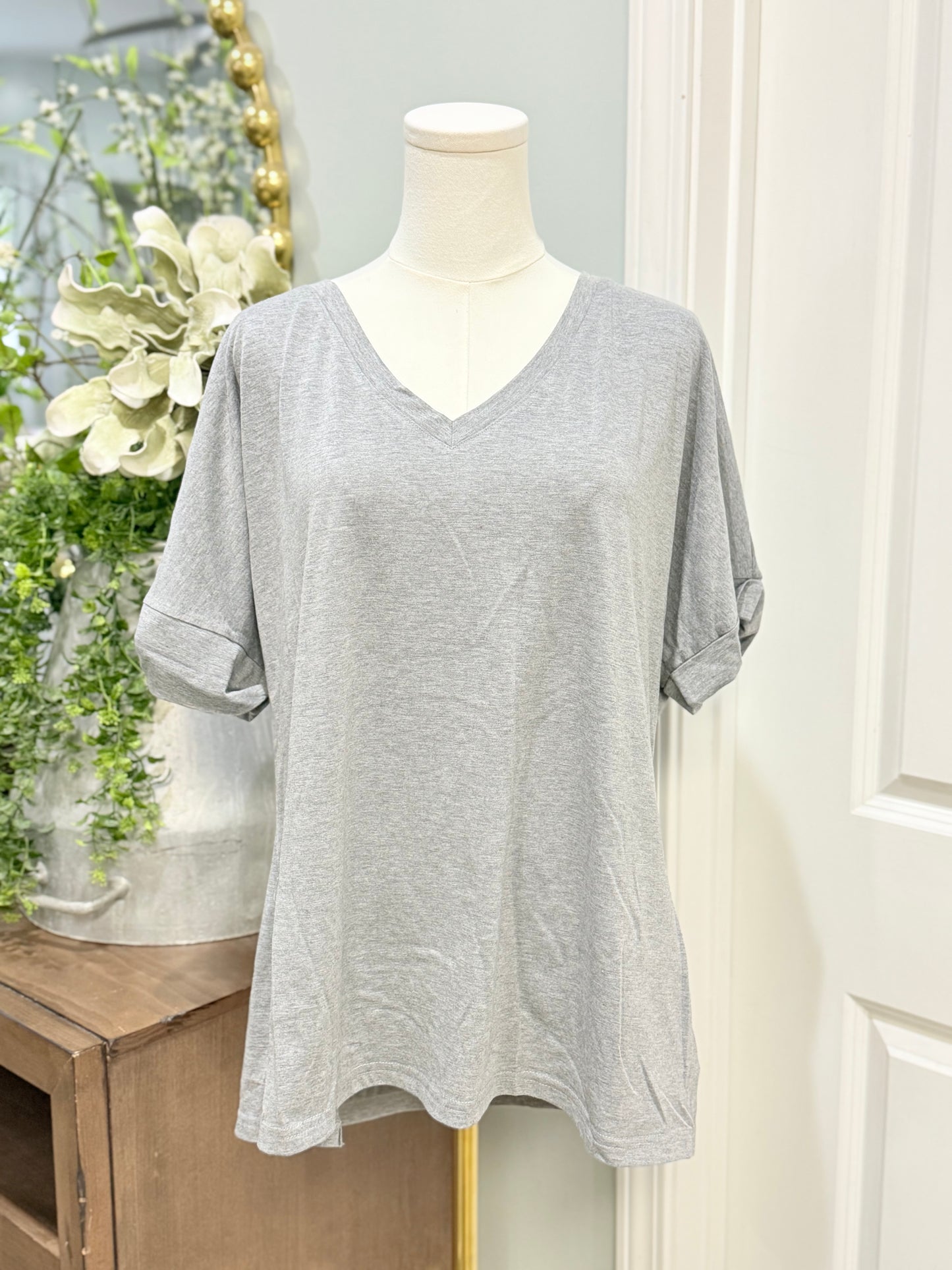 Womens Grey V-Neck Tshirt XL NWT