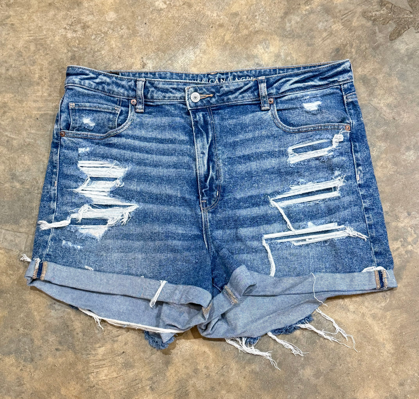 Womens American Eagle Denim Shorts Size 18 EUC