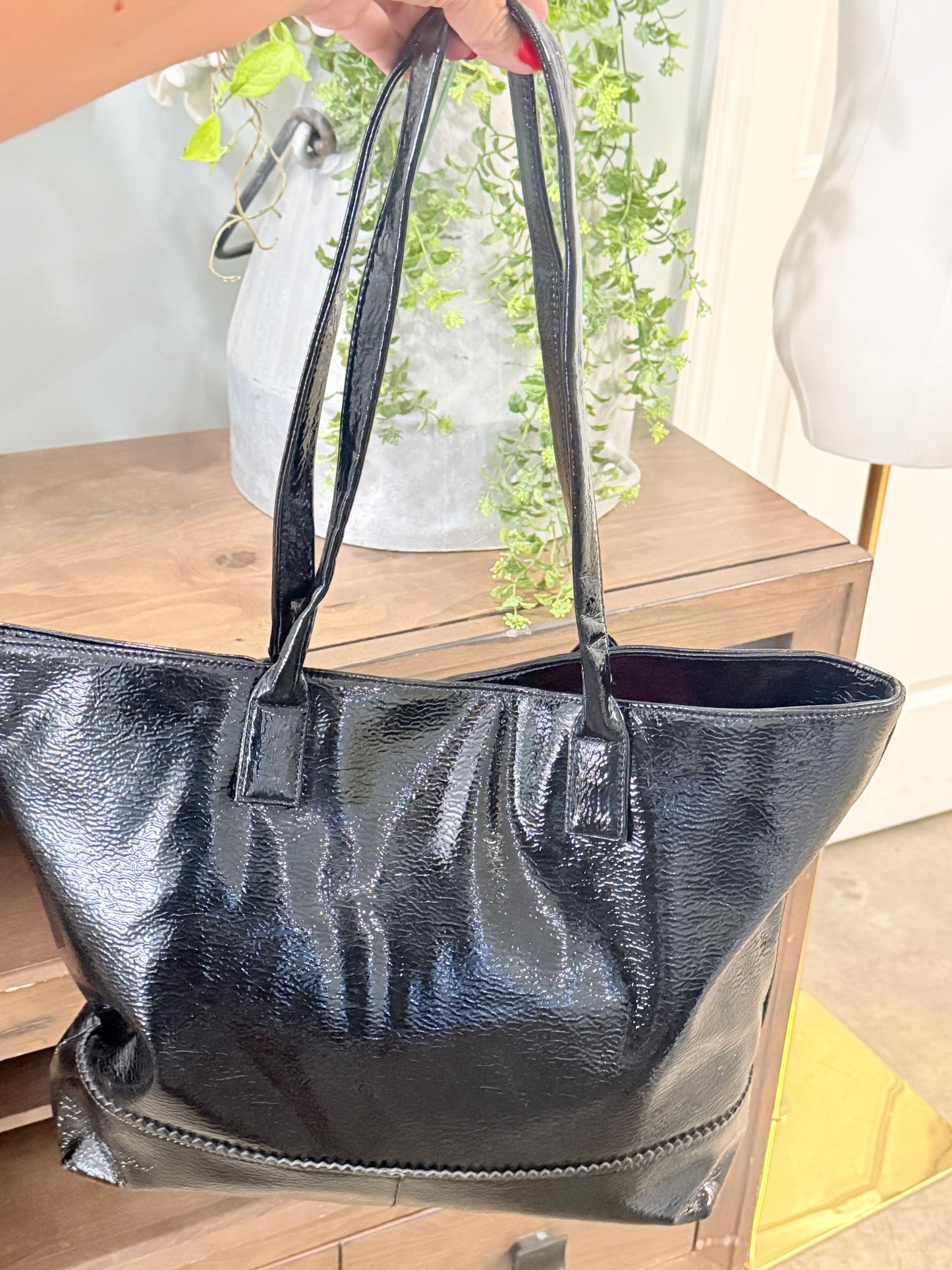 Black Patent Leather HOBO Tote EUC