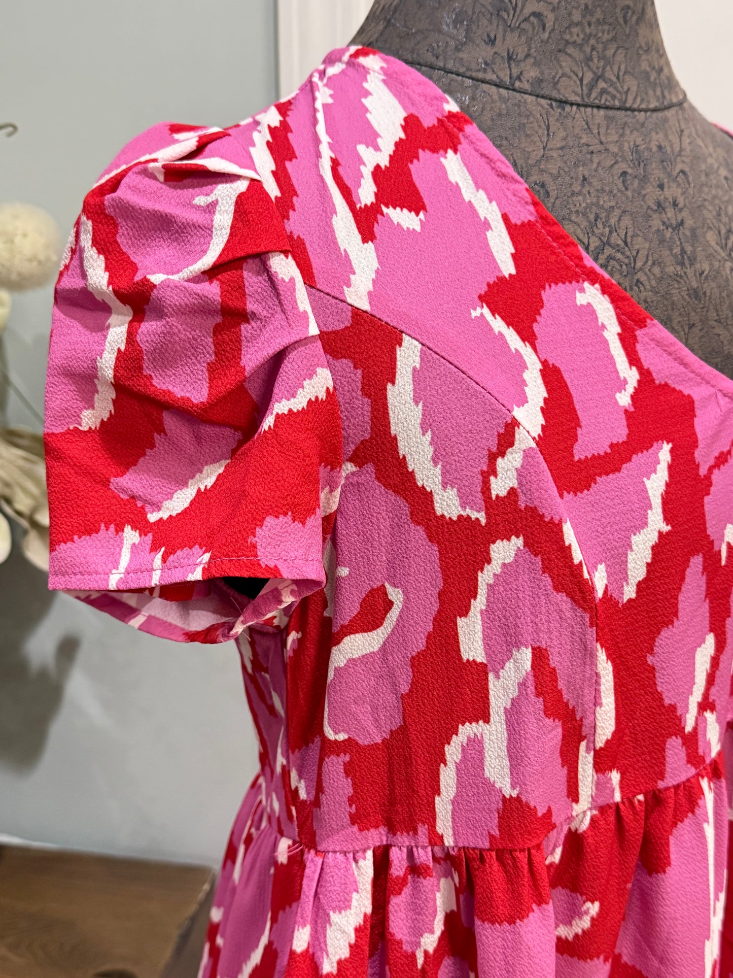 Womens Pink Leopard Umgee Dress Medium EUC