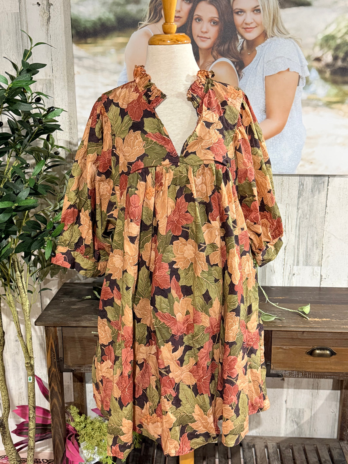 Womens Entro Midi Floral Dress Size 2X EUC
