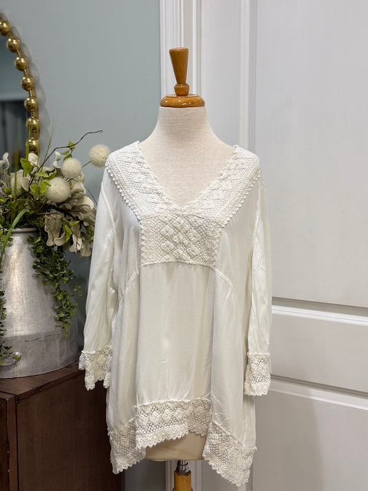 Womens Angie Embroidered Blouse Size 2X