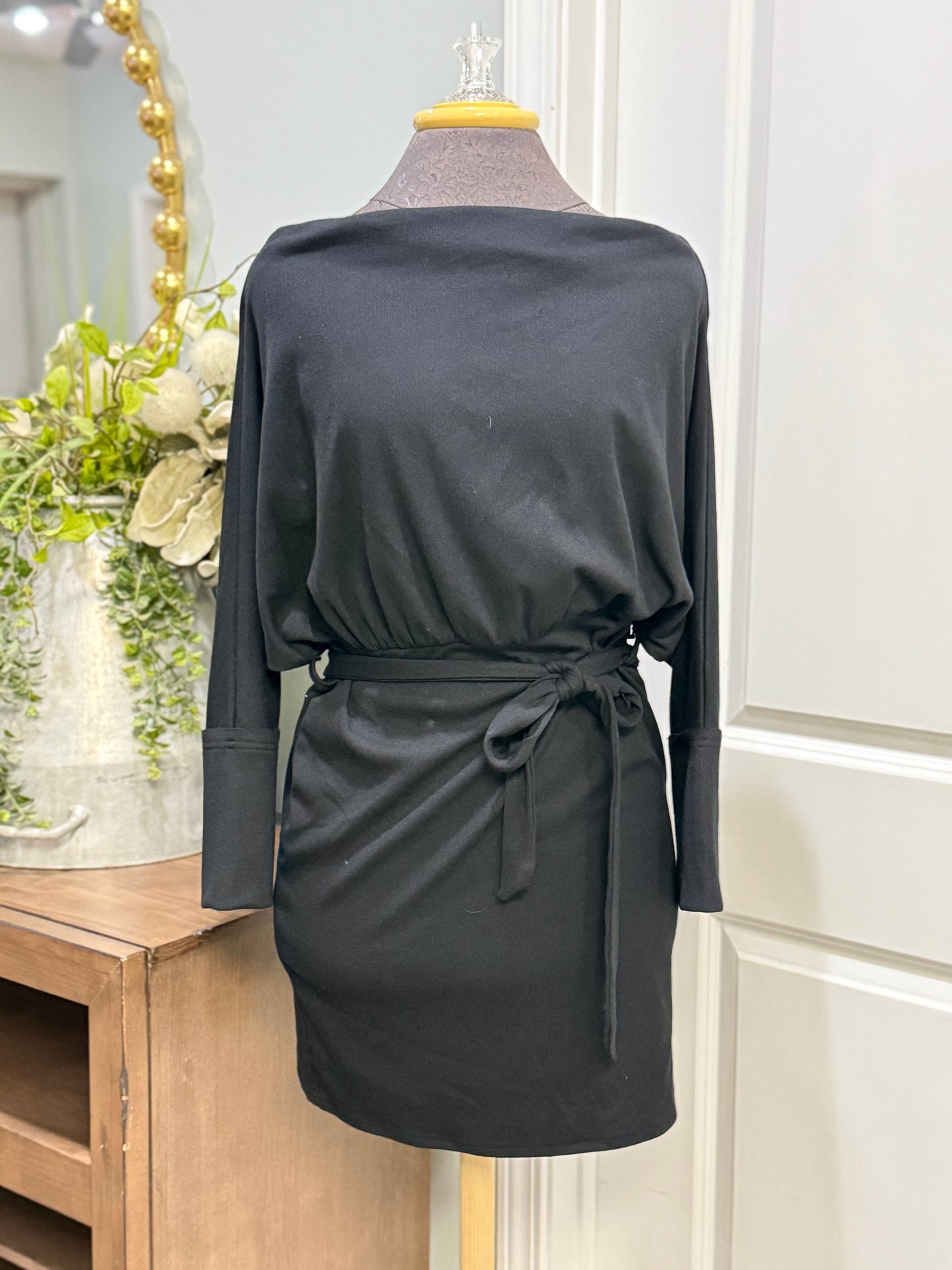 Womens She+Sky Black Dress Large NWT