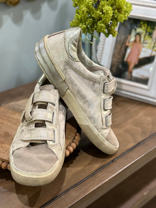 Womens Dolce Vita Sneakers Size 9.5