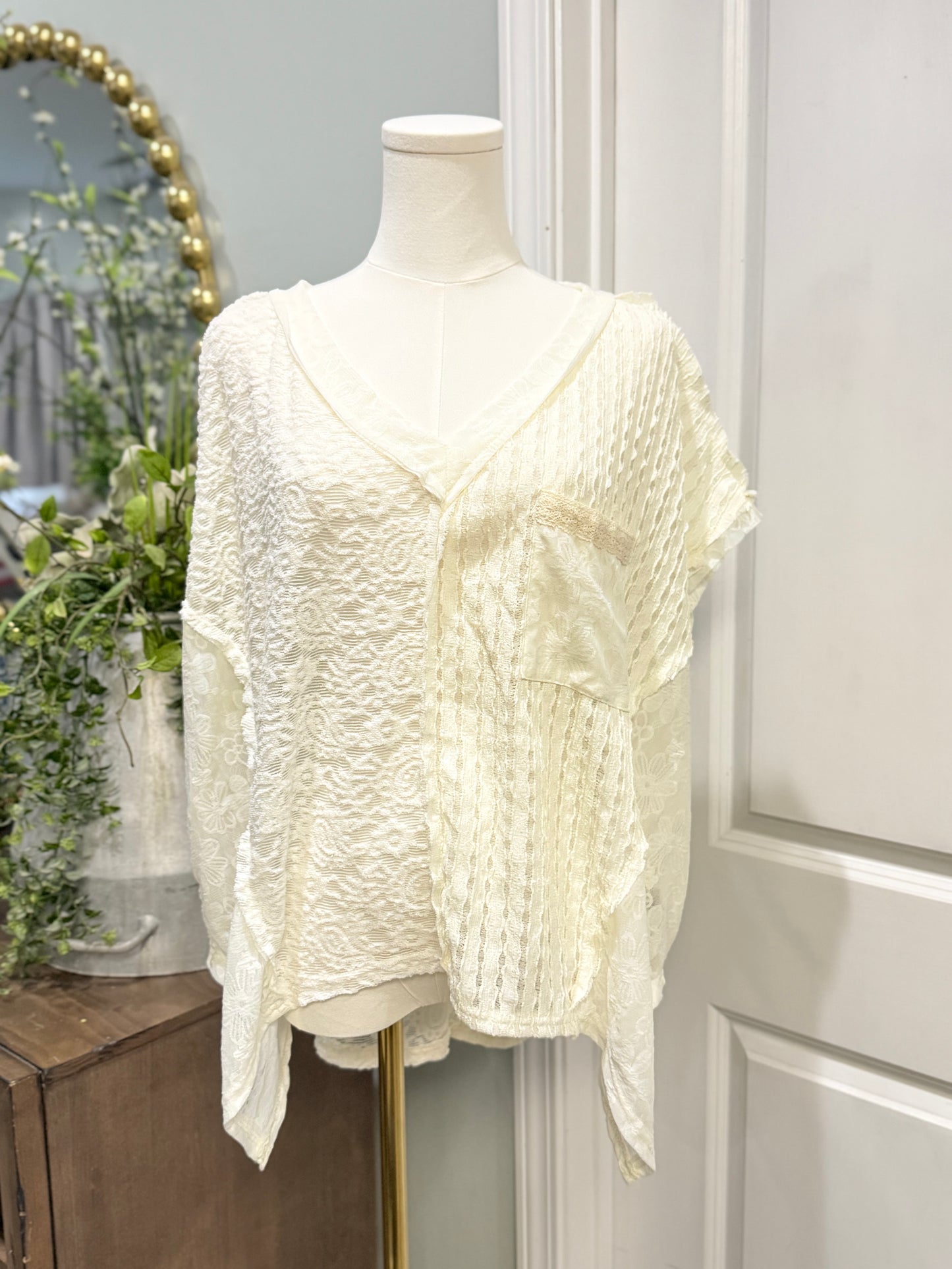 Womens Lace Blouse Size XL EUC