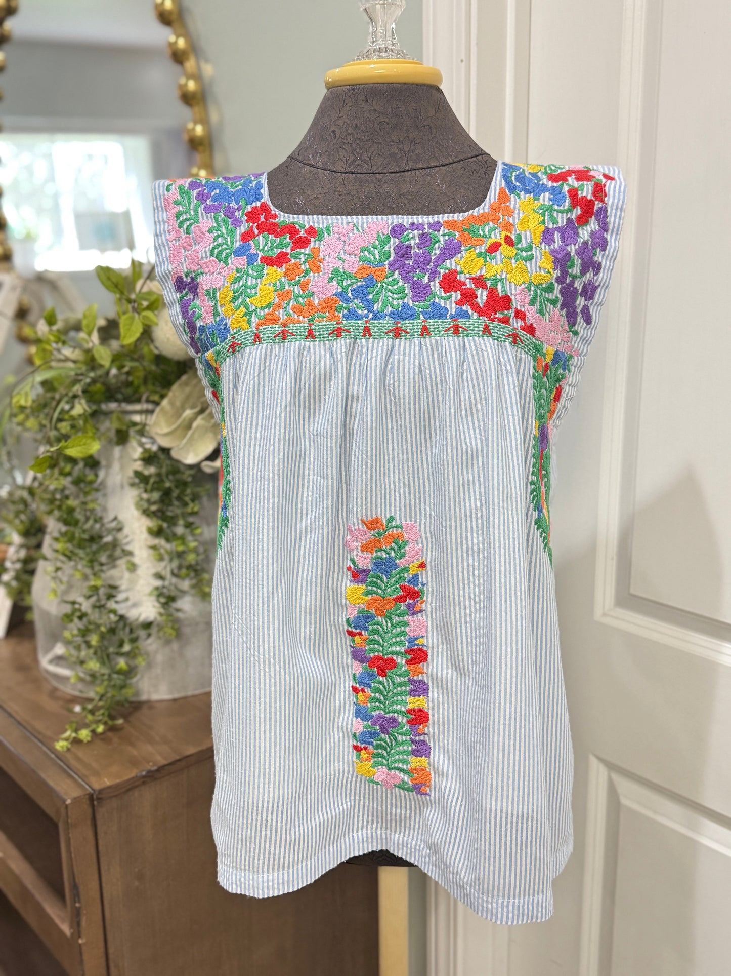 Womens J.Marie Embroidered Blouse Small