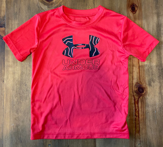 Boys Under Armour Tshirt Sz 4T