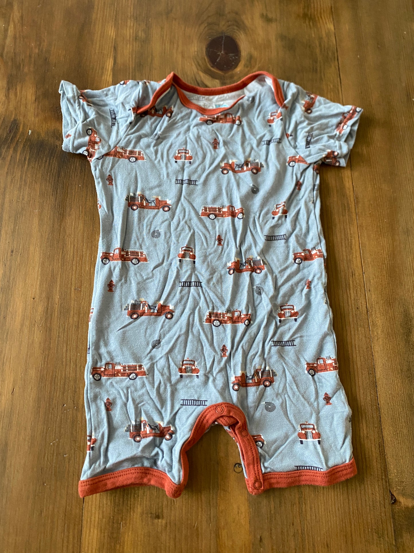 Boys Bestaroo Firetruck Pajamas Sz 18-24mth